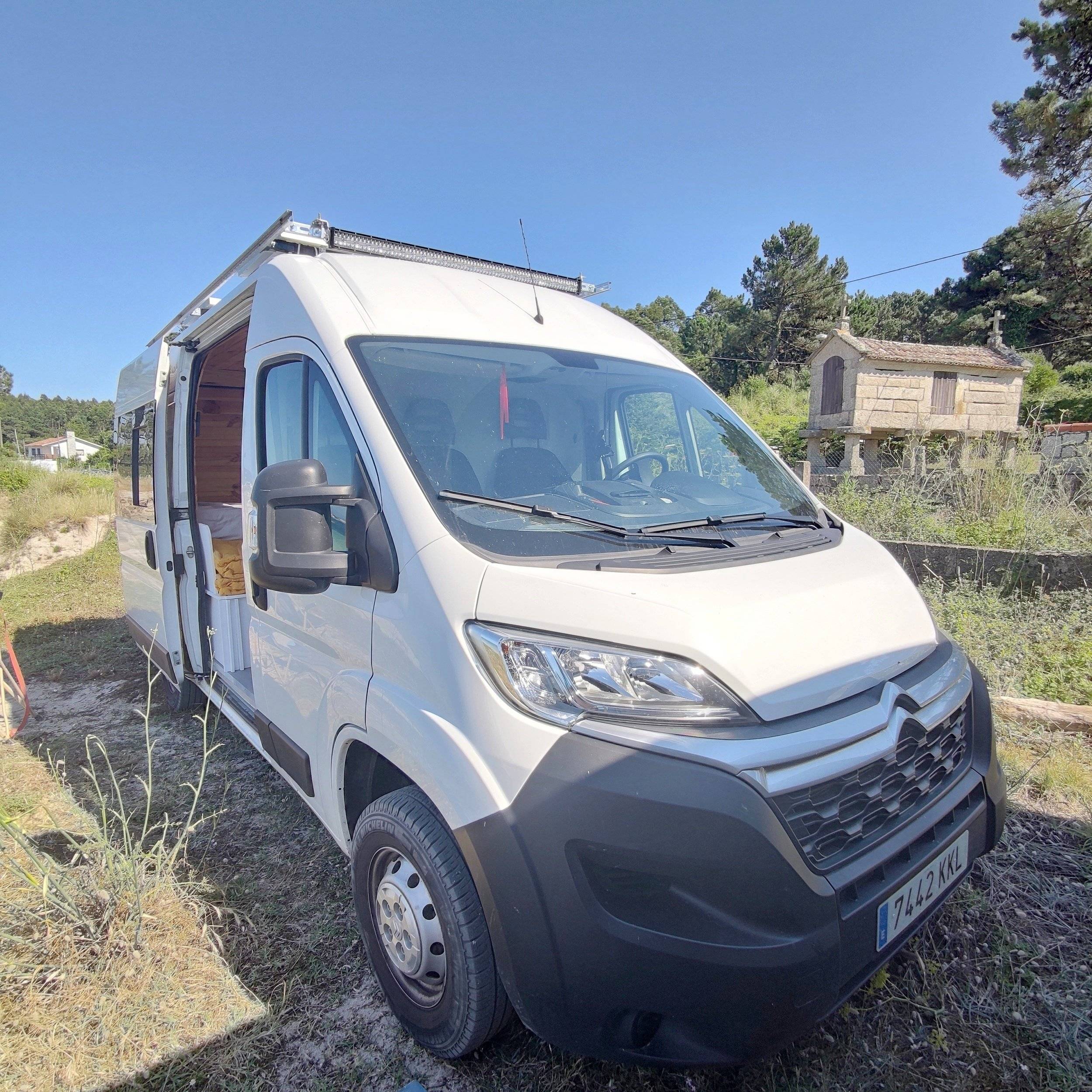 Location Converted van  Teo - citroen Jumper - 39031 - Yescapa