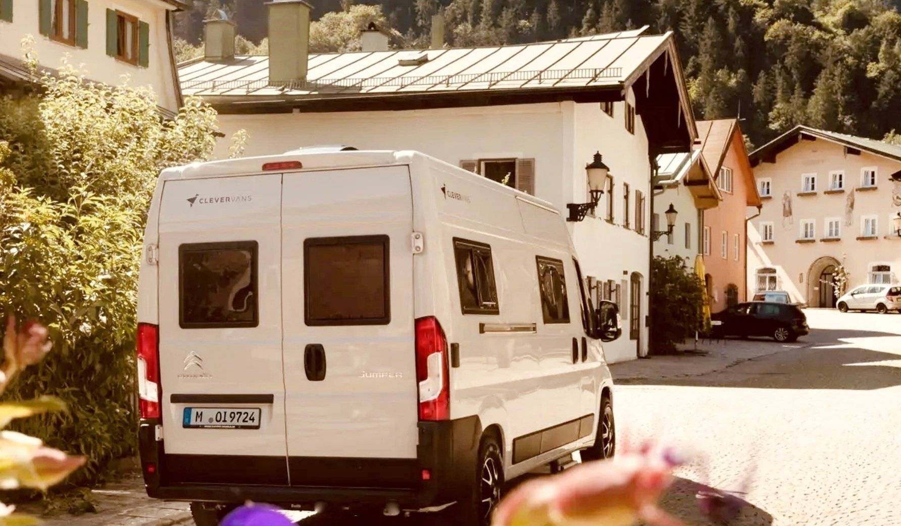 Jumper Desert Island