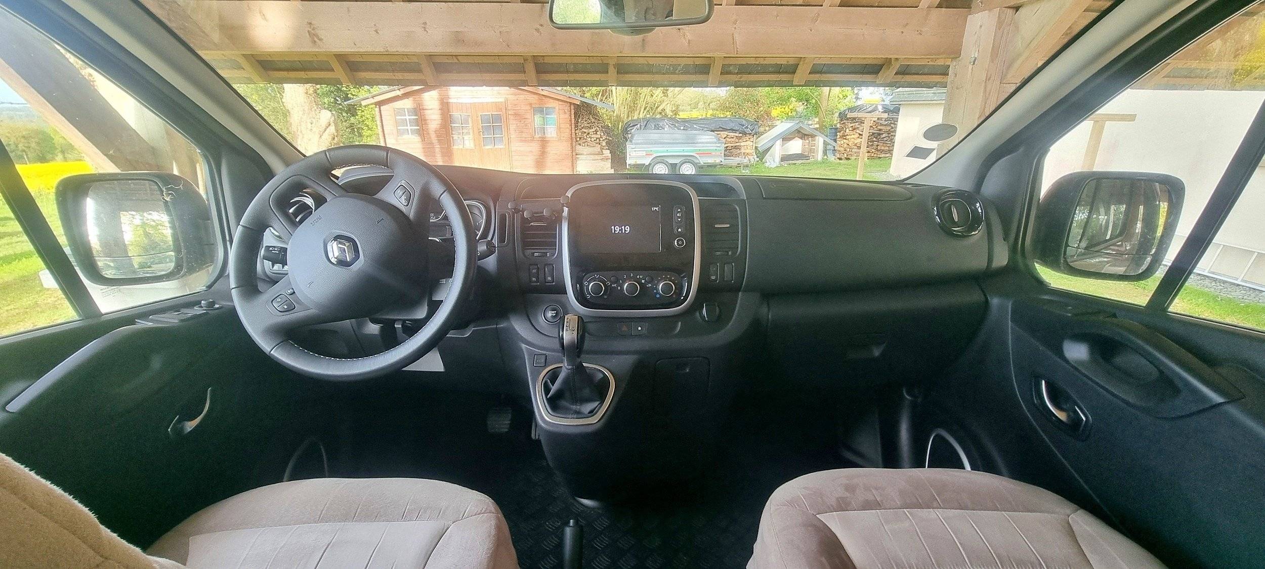 Lloc de conducció Renault - Yescapa