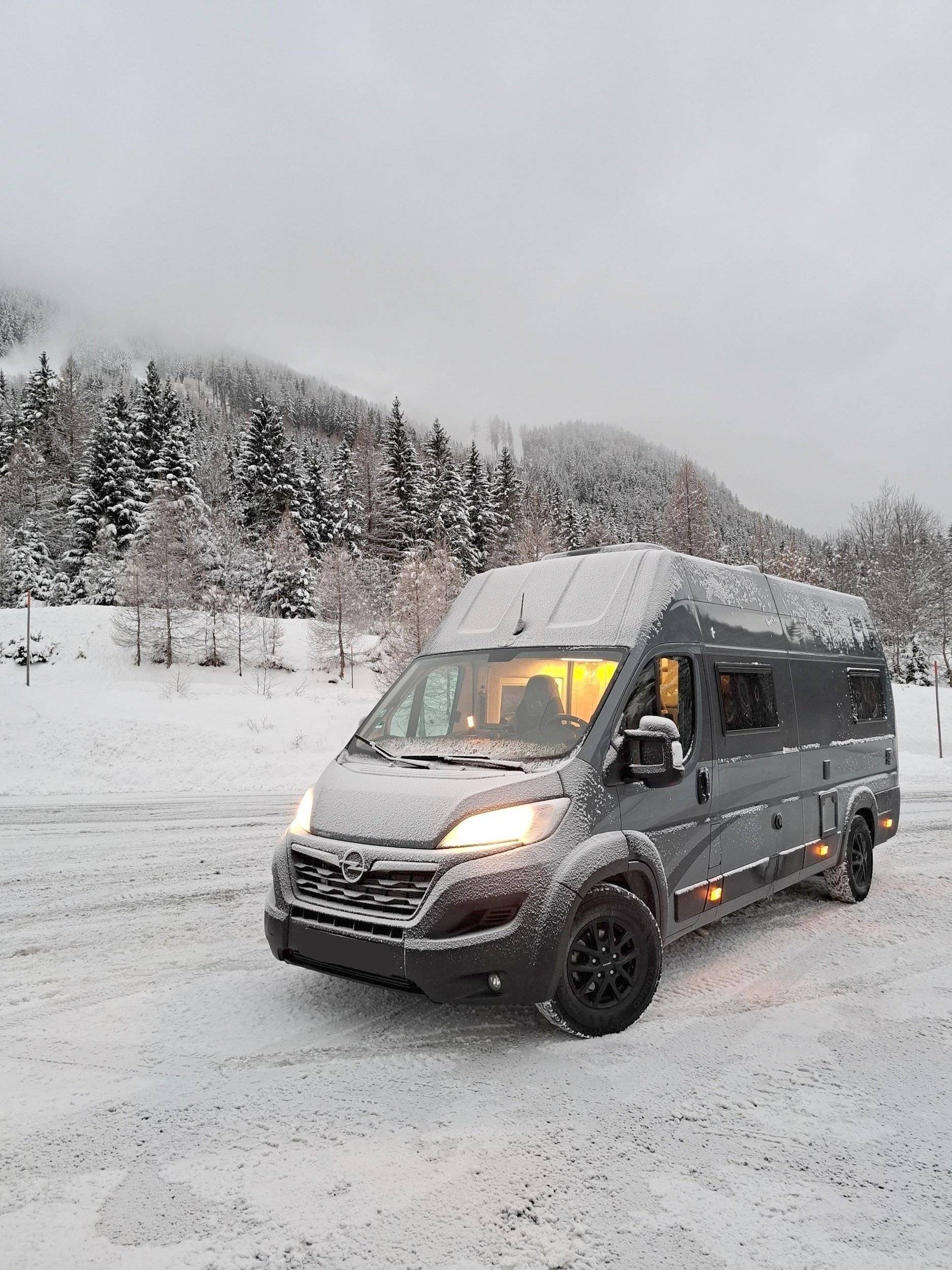 mega mobil 