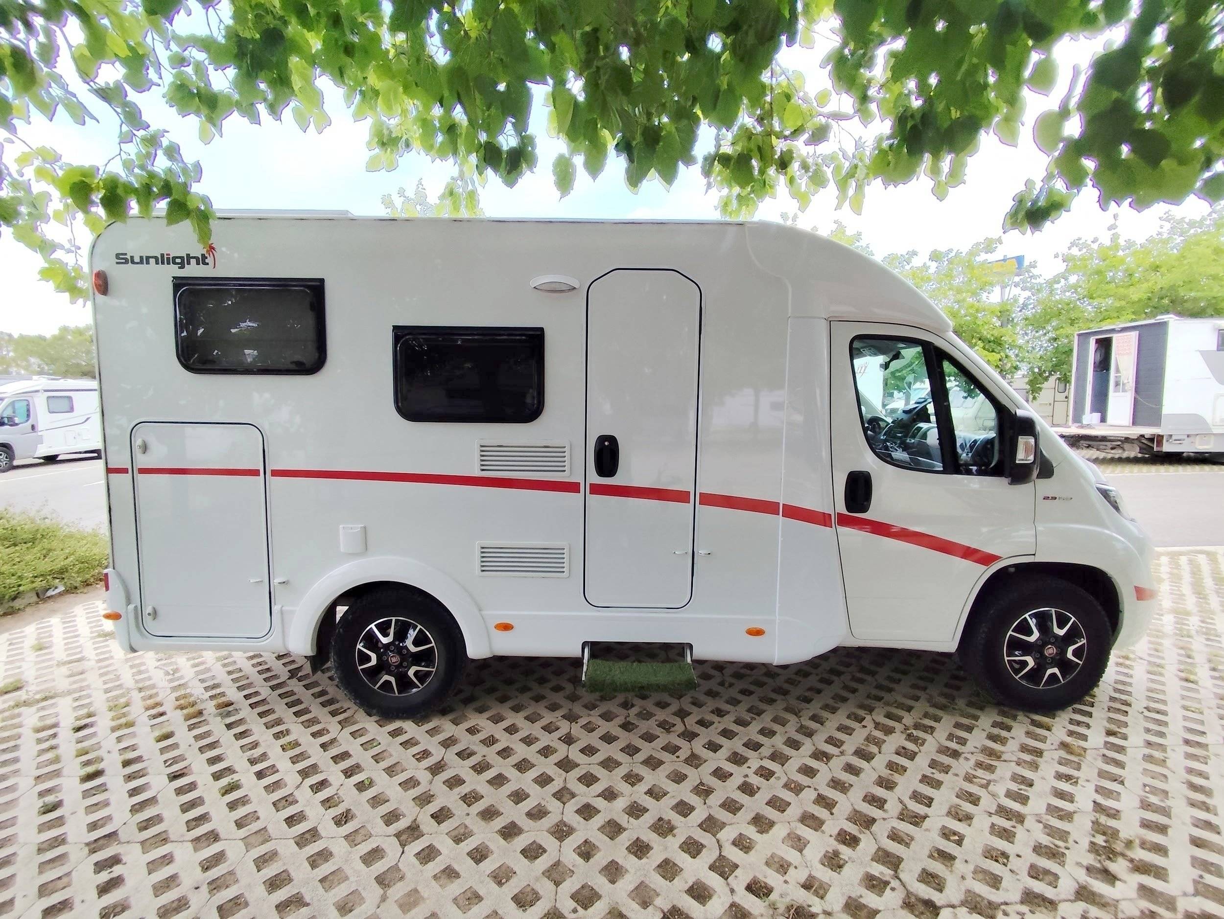 Couchages Fiat Ducato 2,3 l Multijet 140 - Yescapa