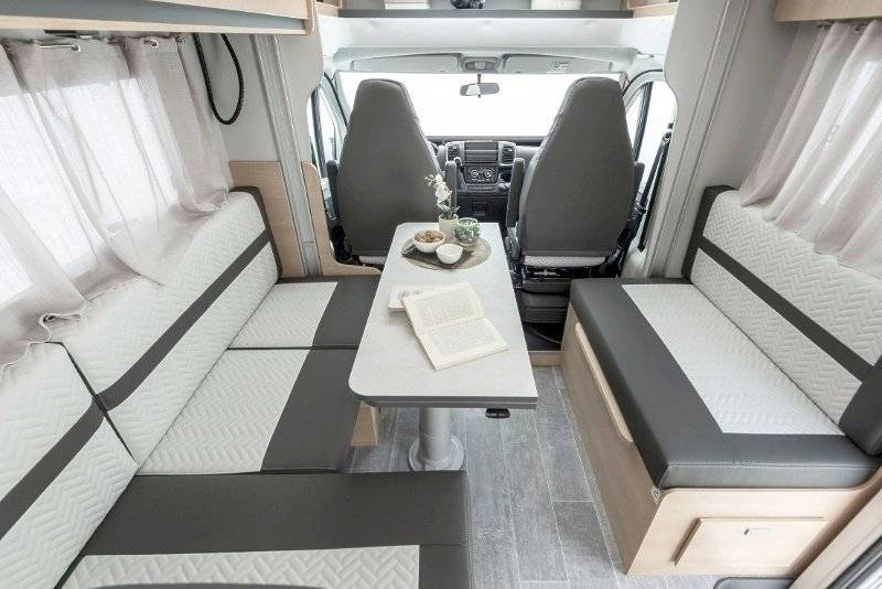 Coin repas Peugeot - Yescapa