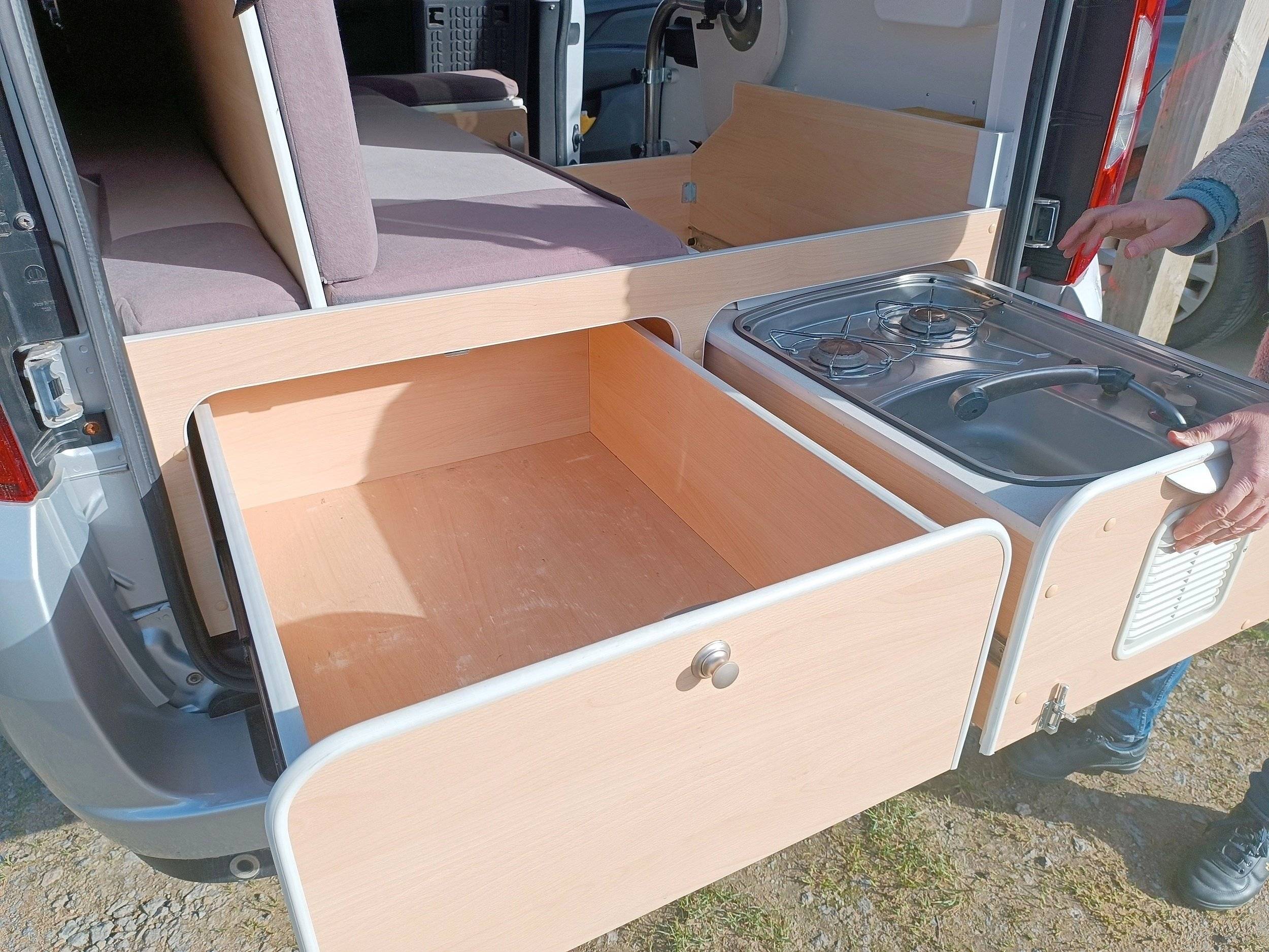 Iroise Fourgons Aménagés Startijenn mini Van