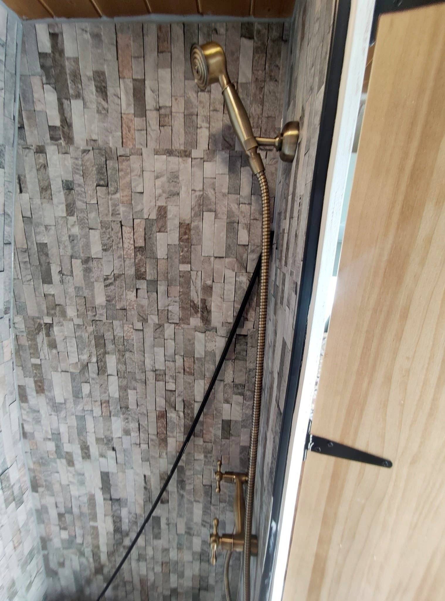 Bathroom / Toilets  - Yescapa