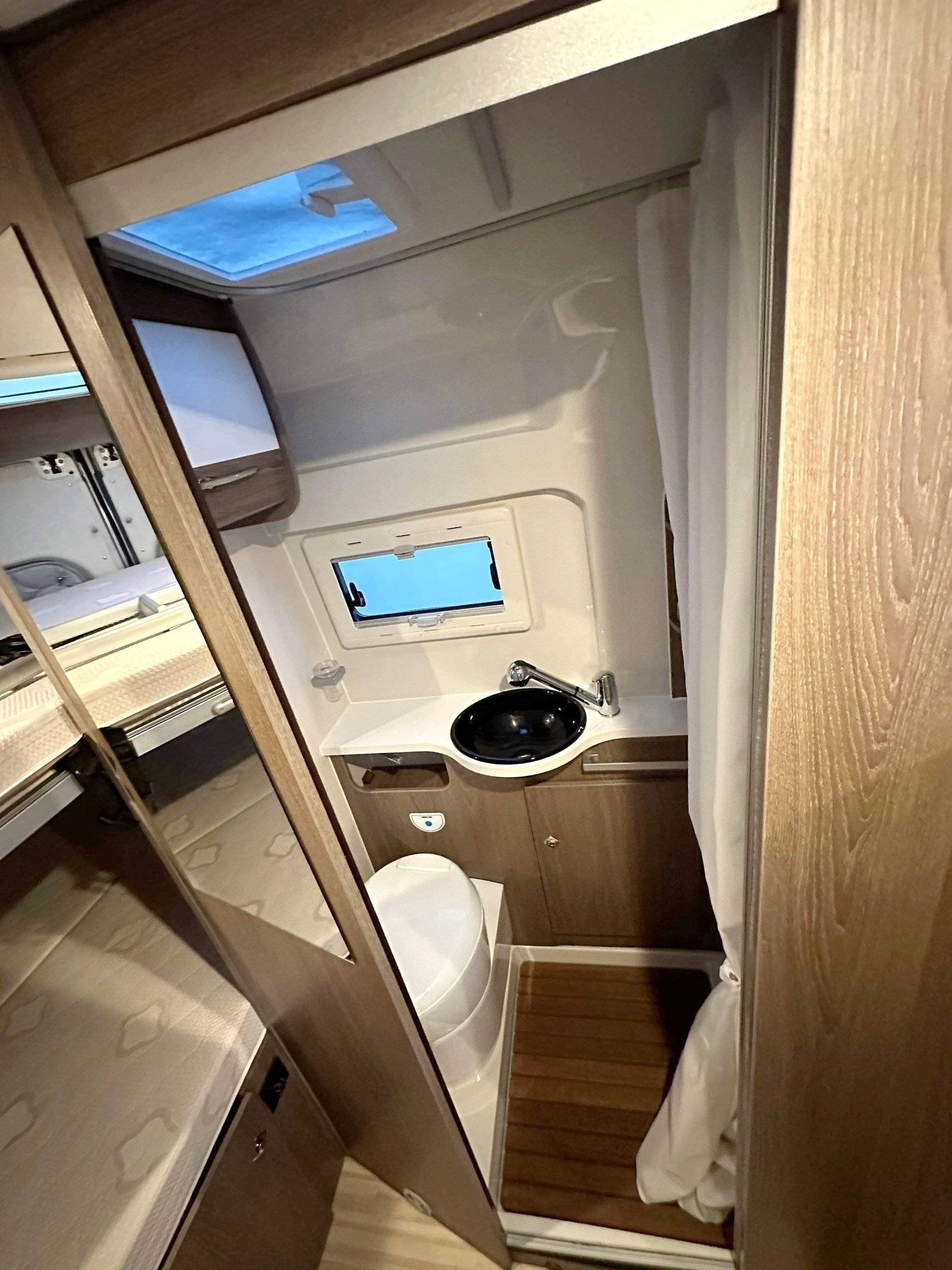 Challenger 2,3 l 130 ch