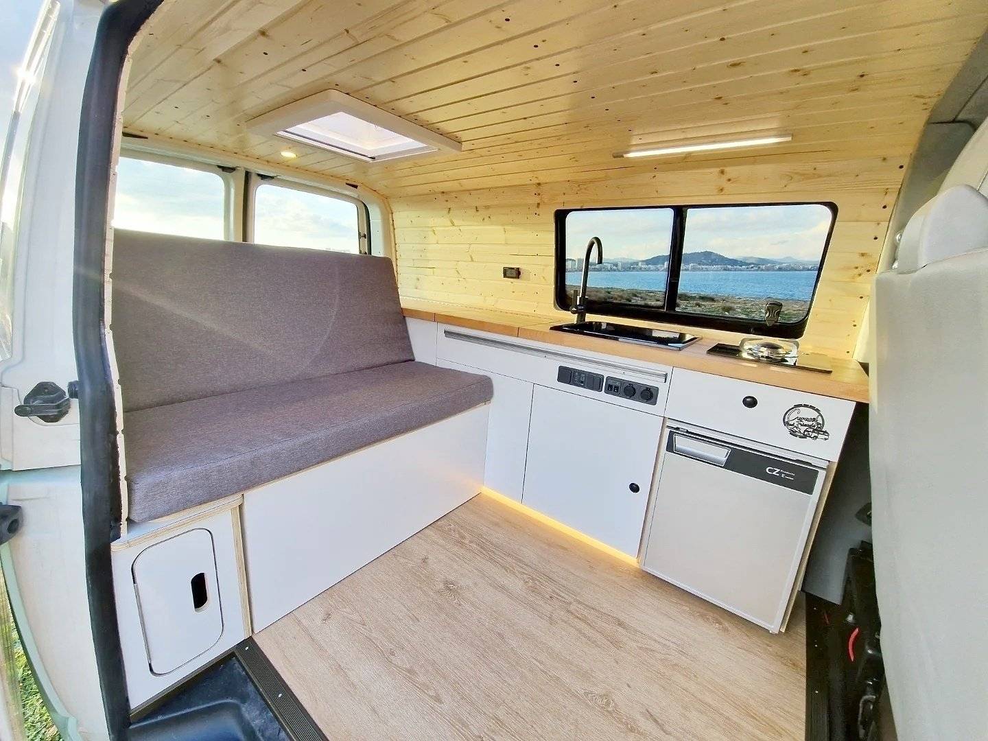 Plazas en cama Volkswagen Volkswagen Transporter - Yescapa