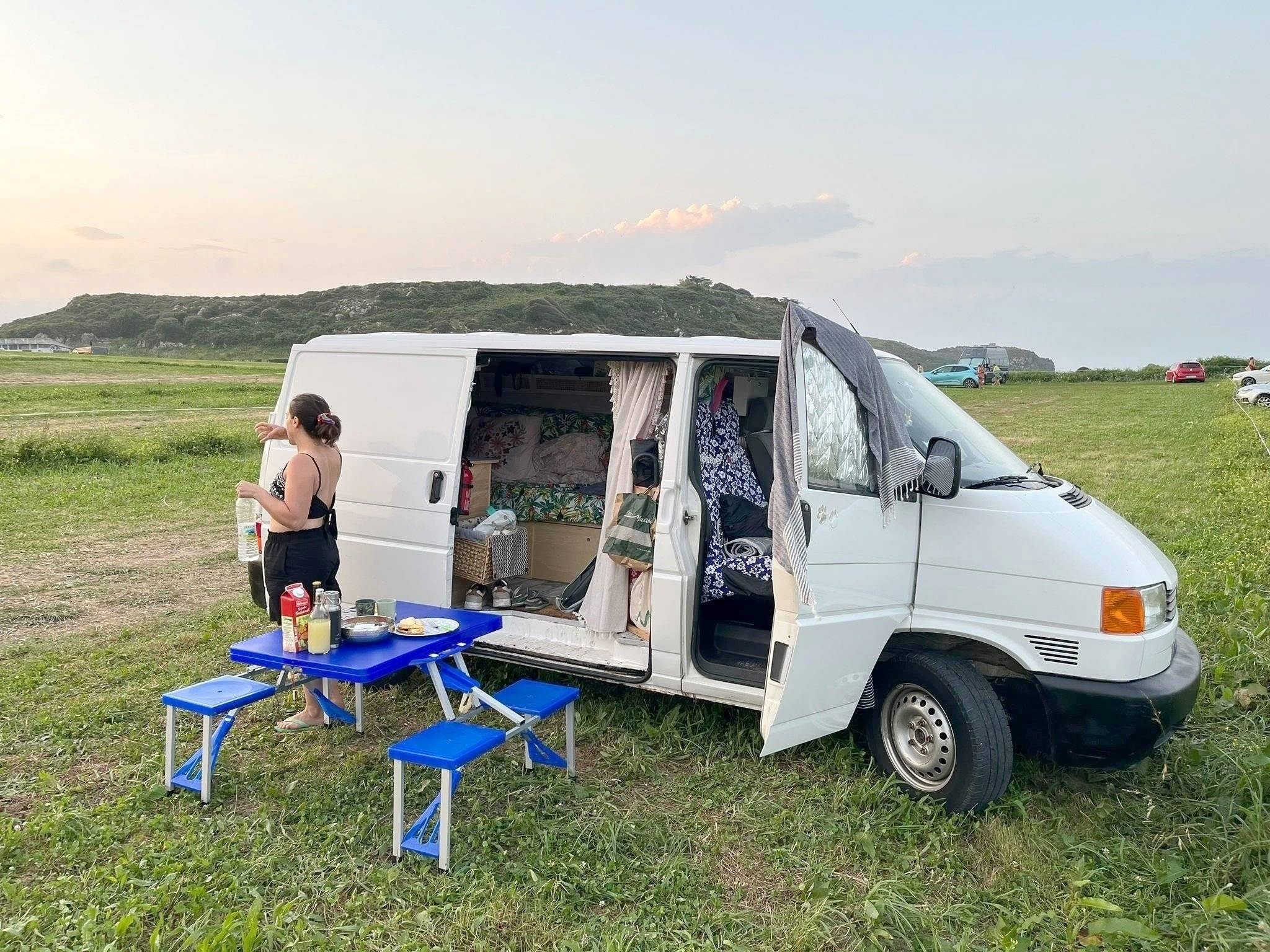 Custo Van Transporter