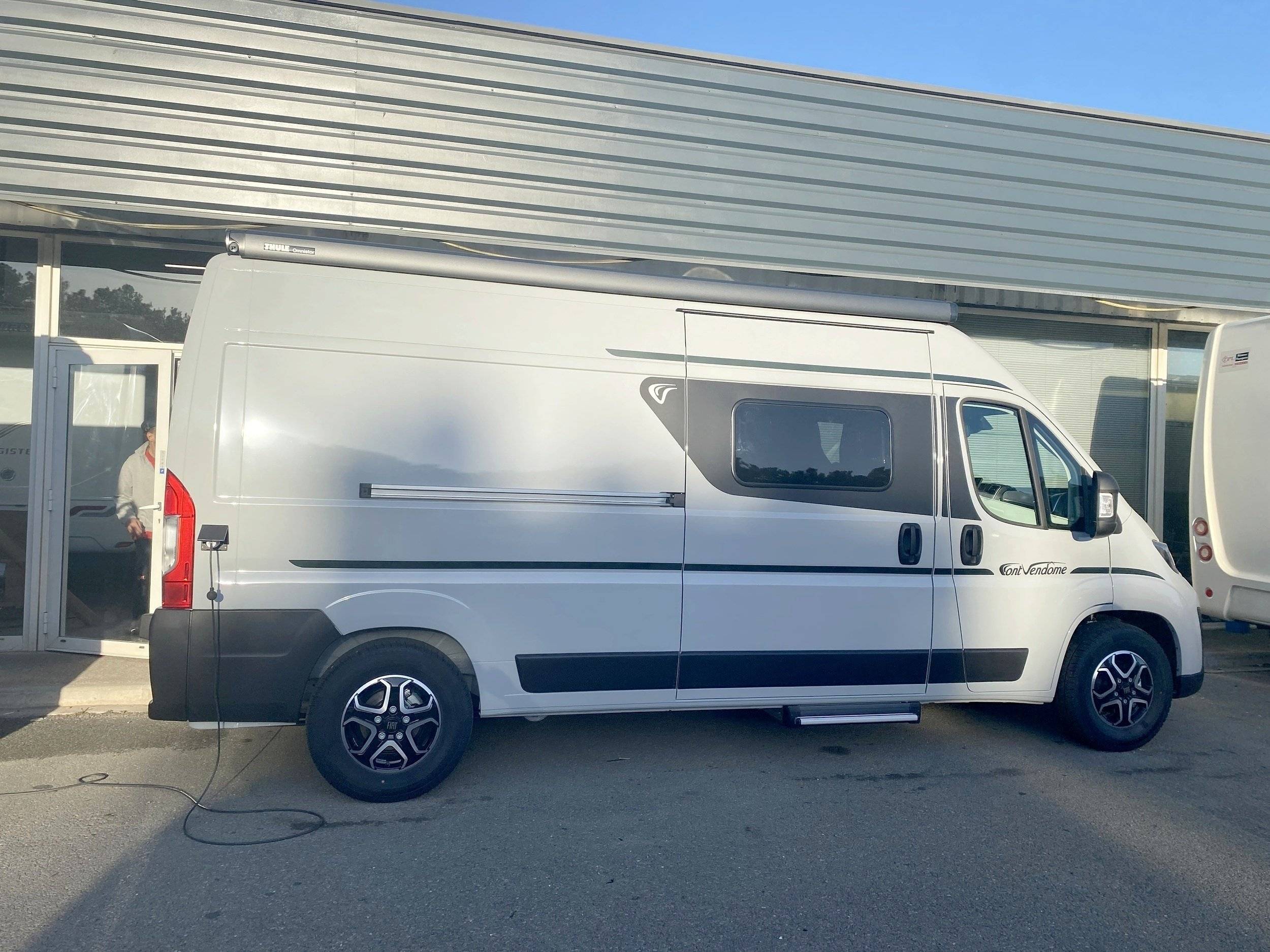 Font Vendôme Leader Camp