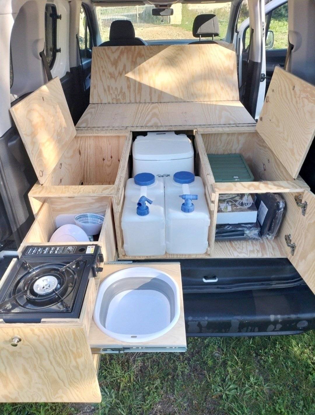 Camper Track Peugeot Rifer