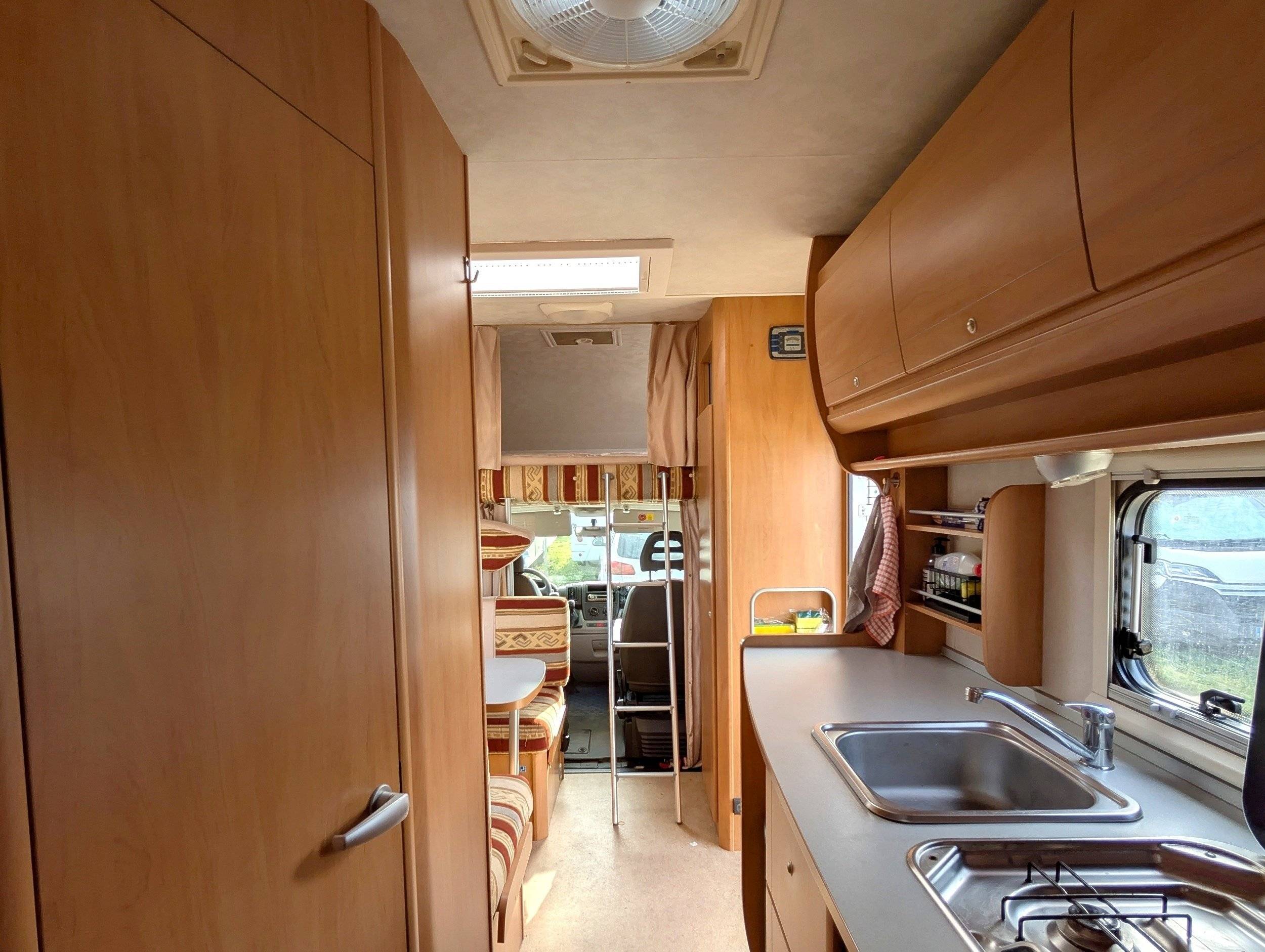 Sharky Daily 2,3 l 130 ch