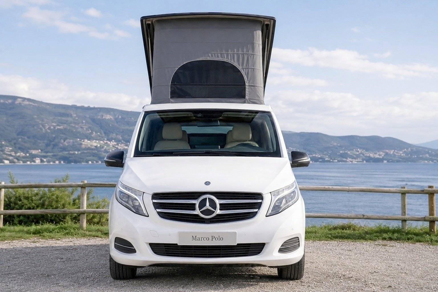 schräge Vorderansicht Mercedes 2,15 l 190 ch - Yescapa