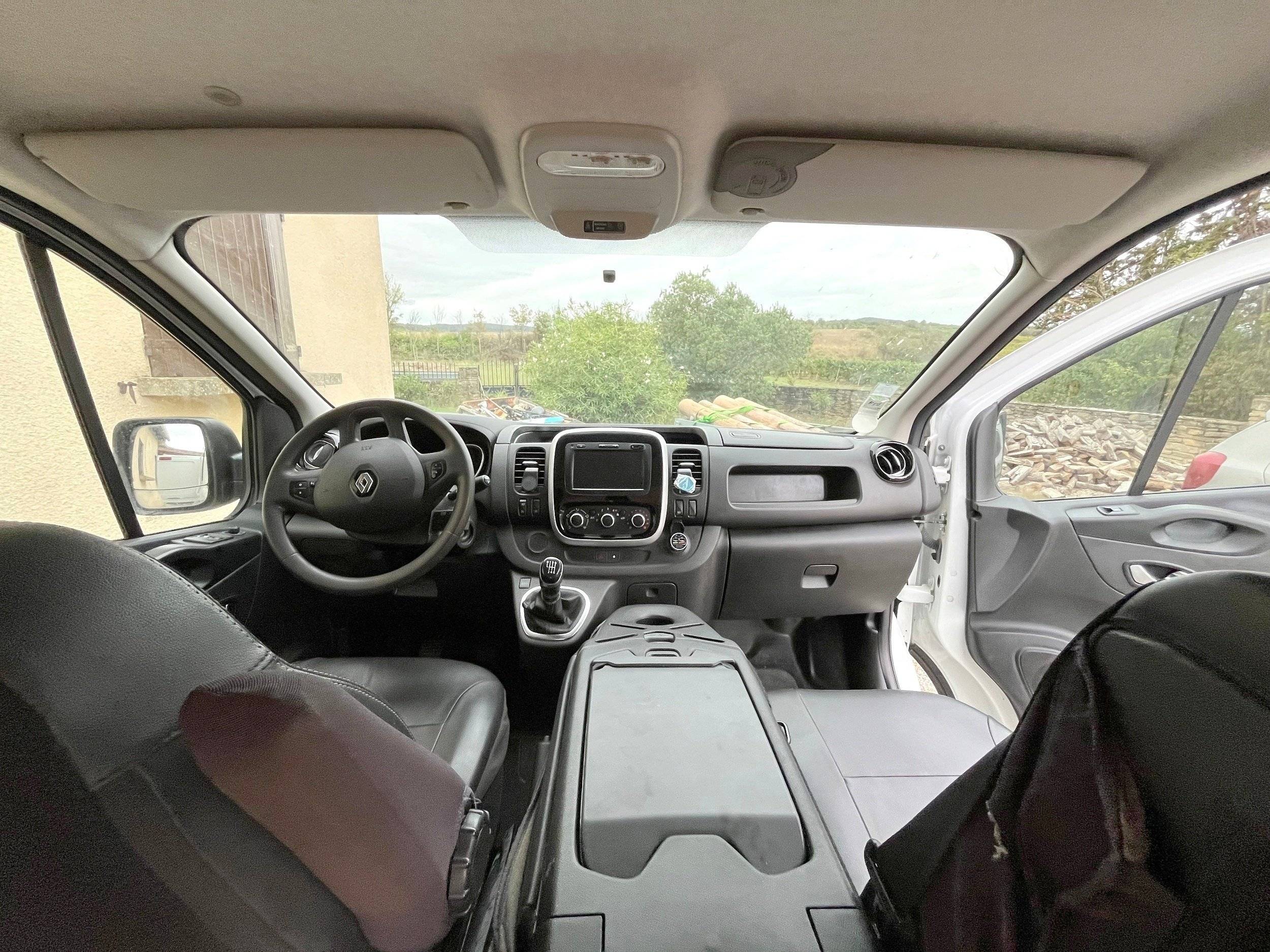 Custo Van Renault Trafic 150cv