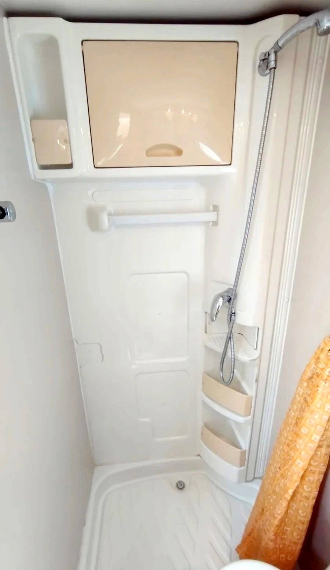 Challenger CHALLENGER GENESIS 43