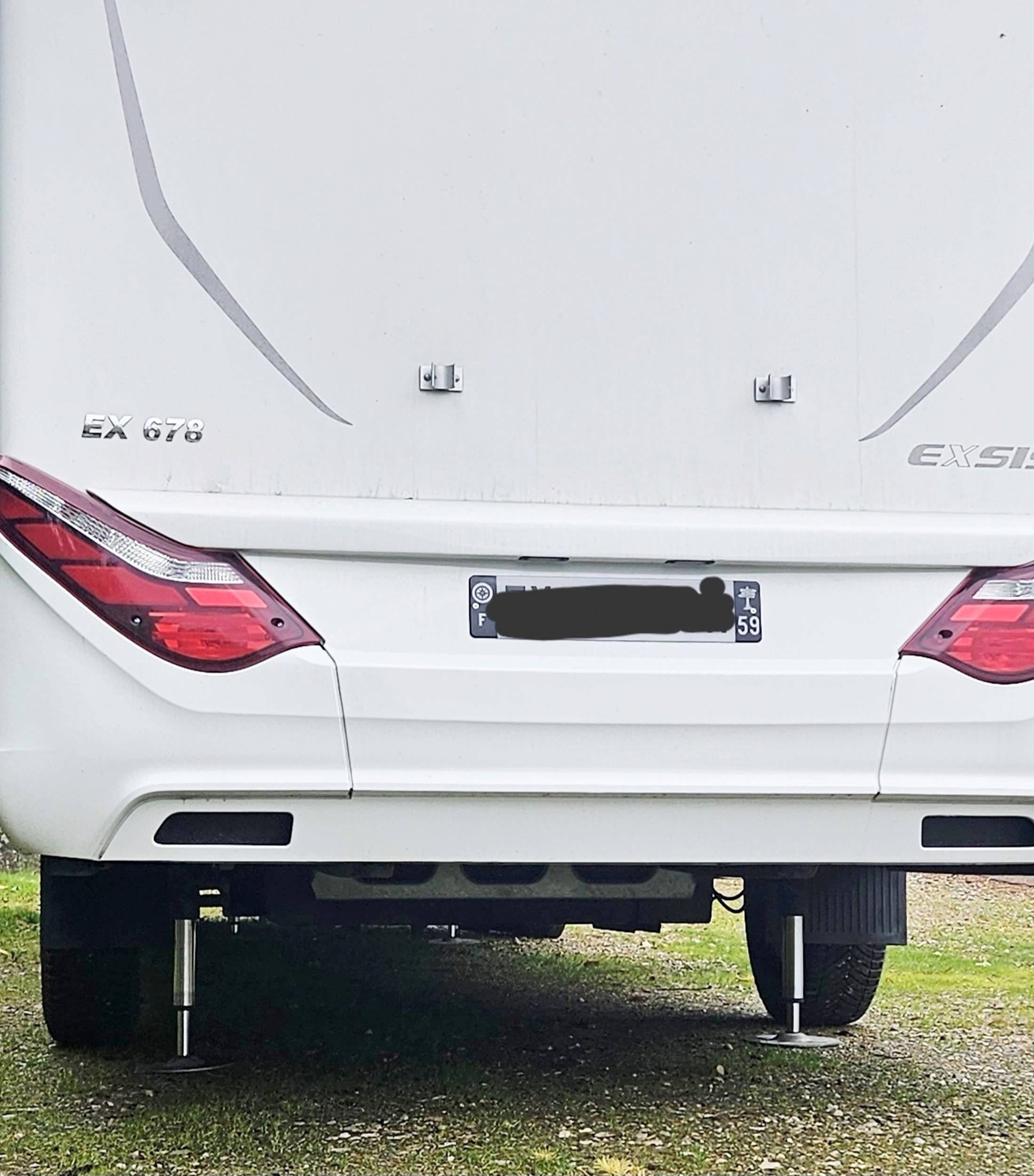 Hymer Exisis-i 678