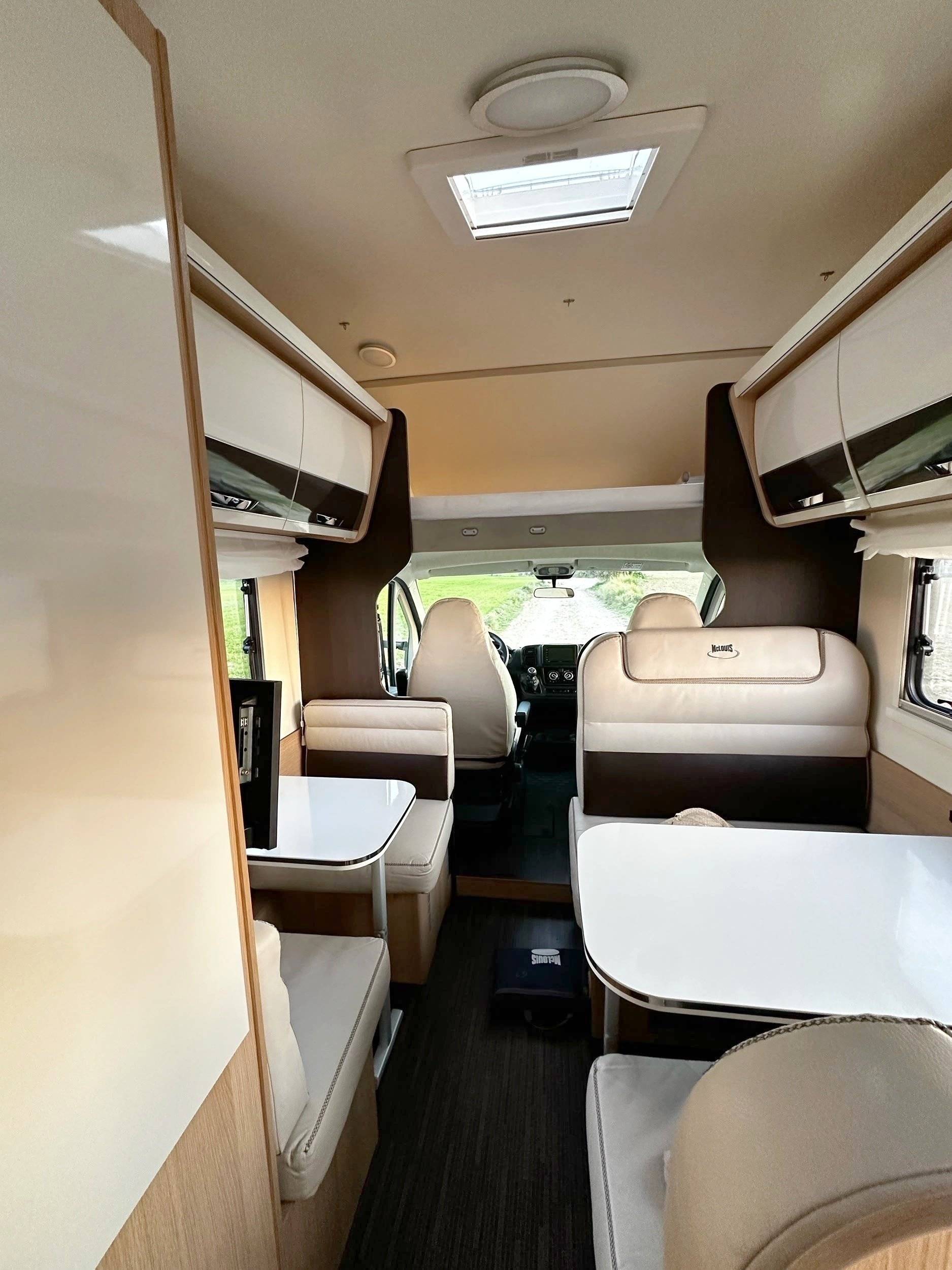 Menjador Fiat Mc louise - Yescapa