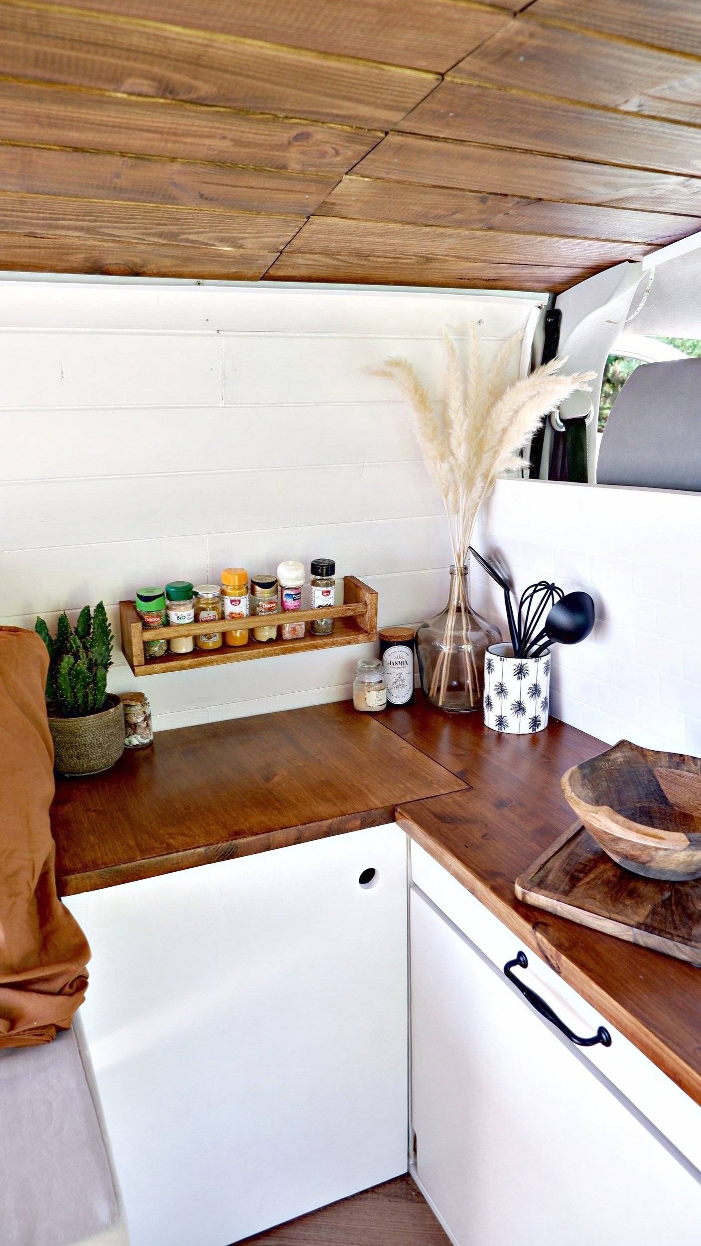 Volkswagen T5 2,0 l 102 ch