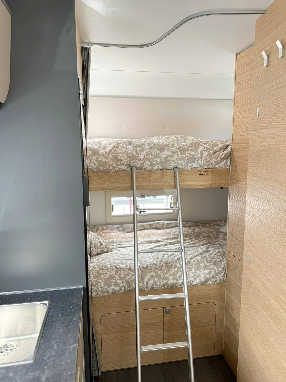 Adria ADRIA CORAL AXESS XL 670 DK