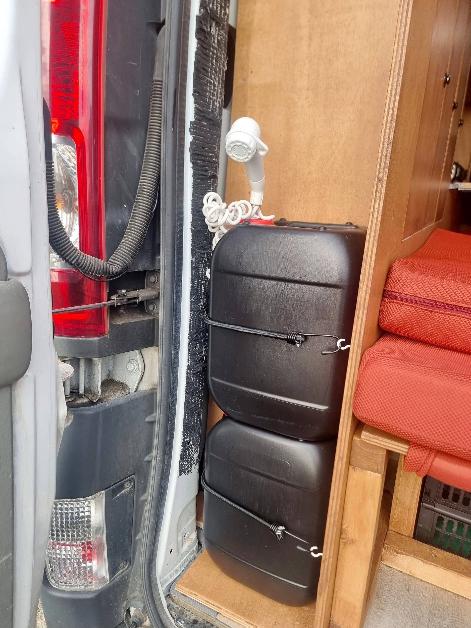 Renault Vivaro 2,5L 147 CV