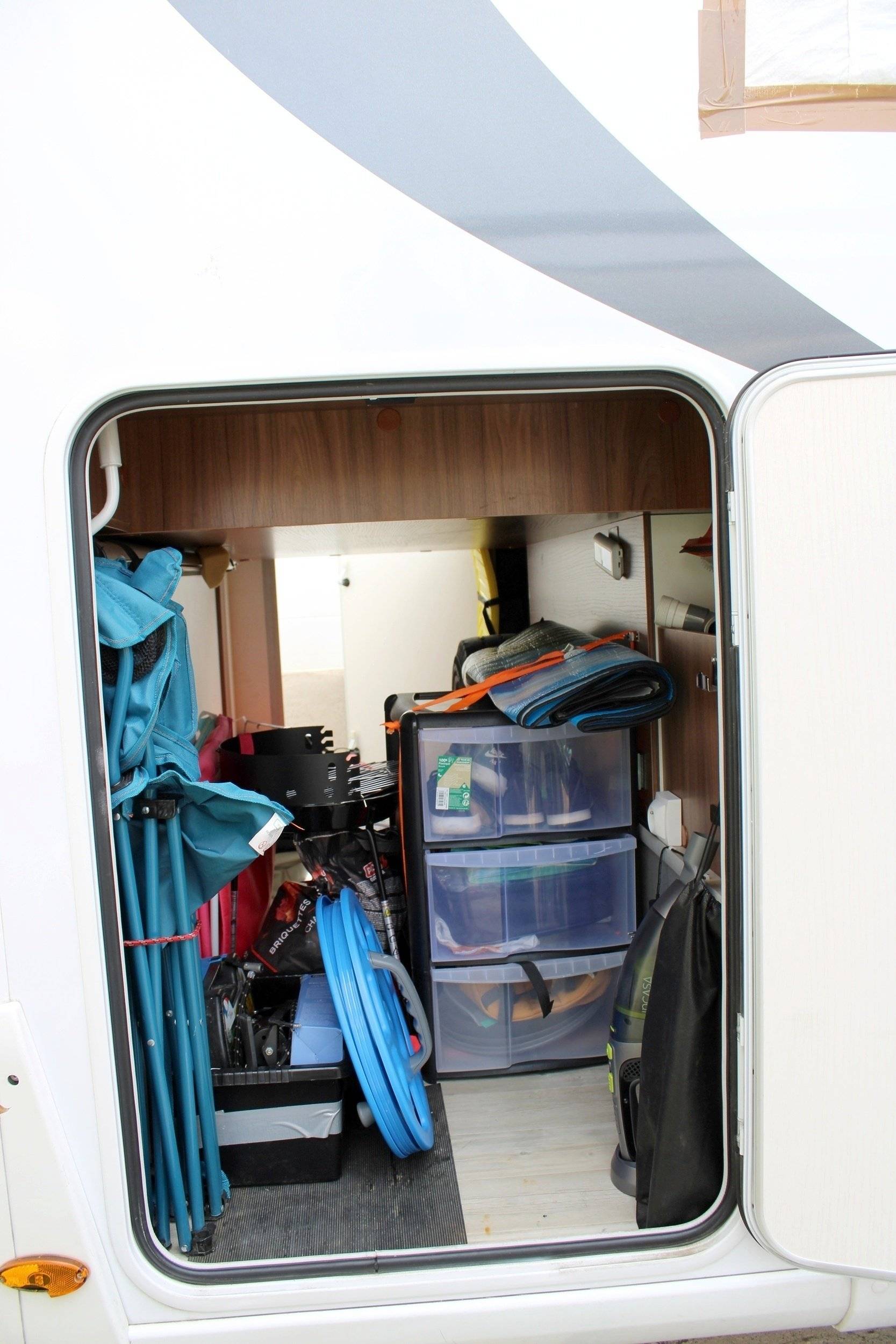 Pilote Pilote P716 Essentiel