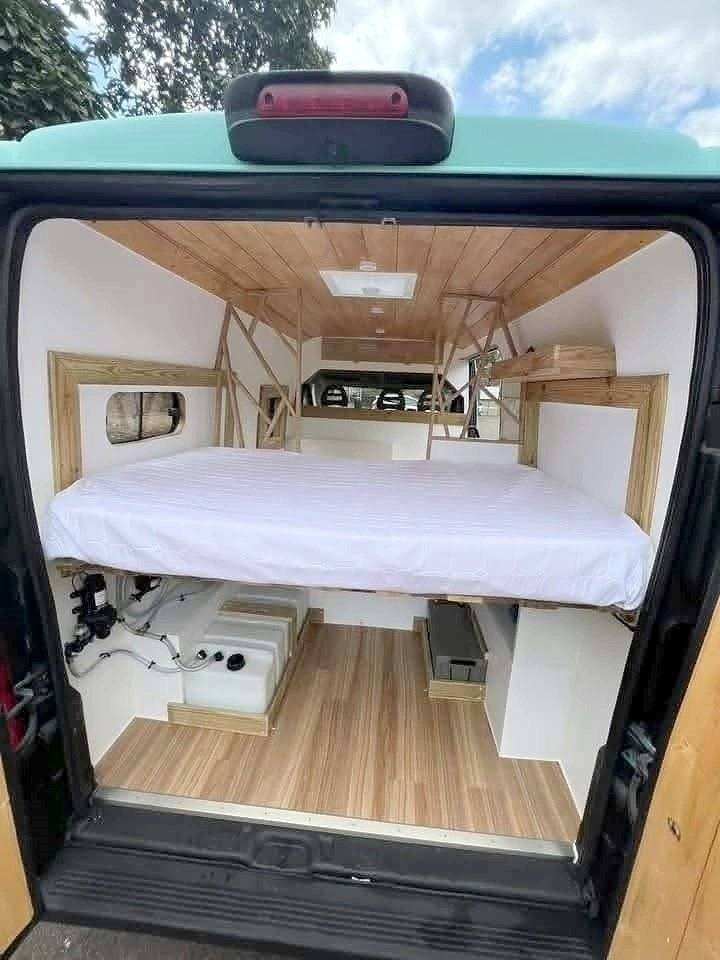 Vue arrière Citroën Jumper 2,0 l 110 ch - Yescapa