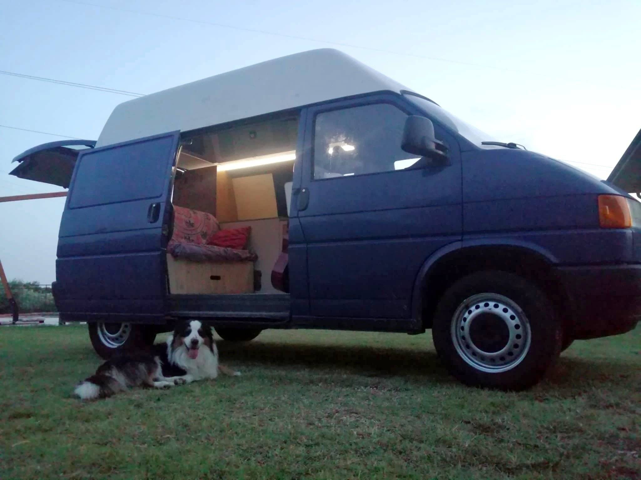 Volkswagen Transporter T4 2.4D