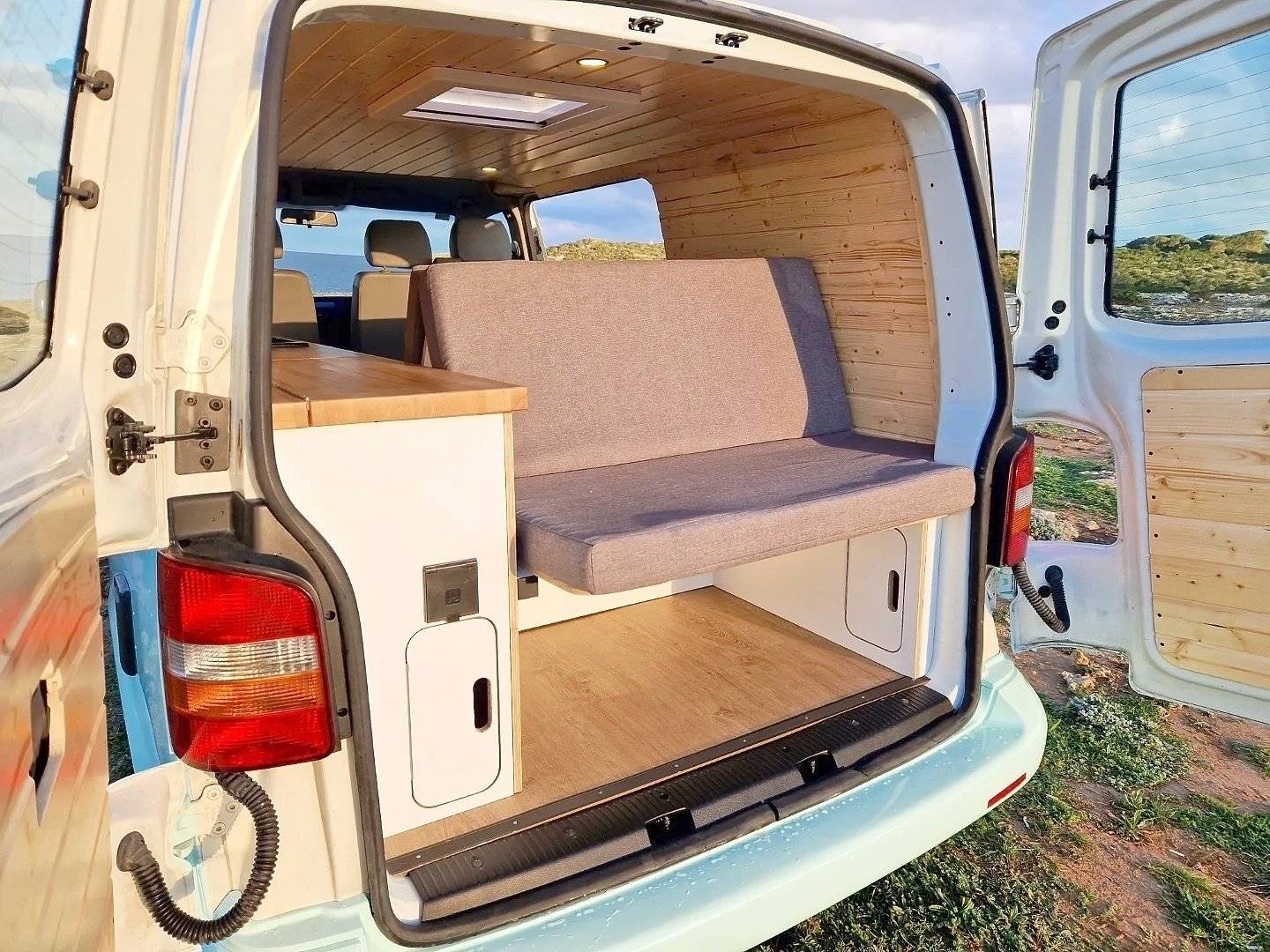 Caracol and friends Woody