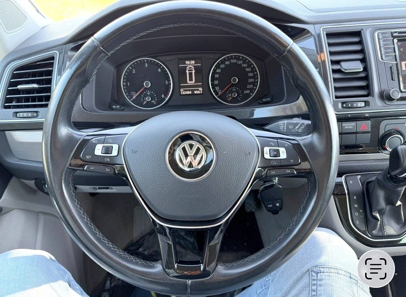 Fahrerbereich Volkswagen T6 2,0 l 150 ch - Yescapa