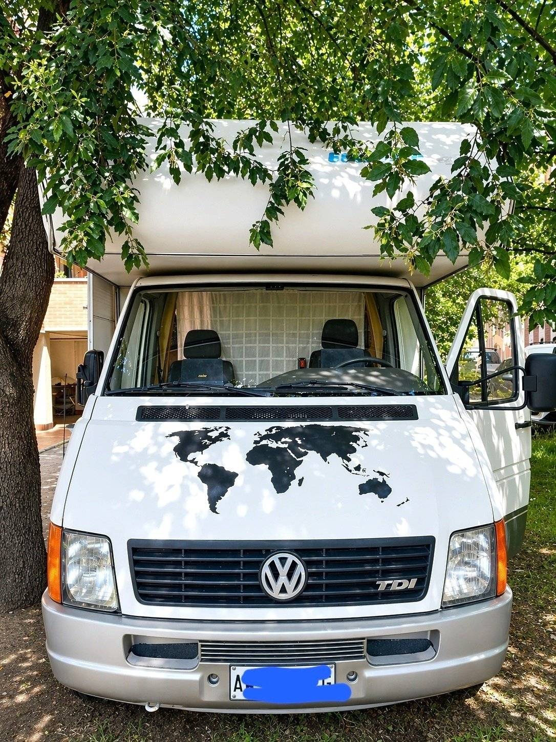 Vista del vehículo ángulo delantero Volkswagen - Yescapa