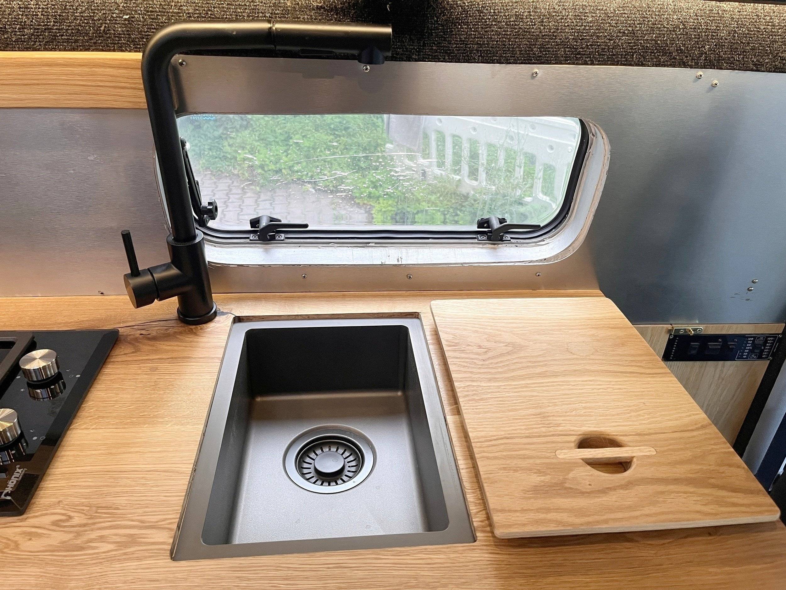 Self-made Peugeot Boxer