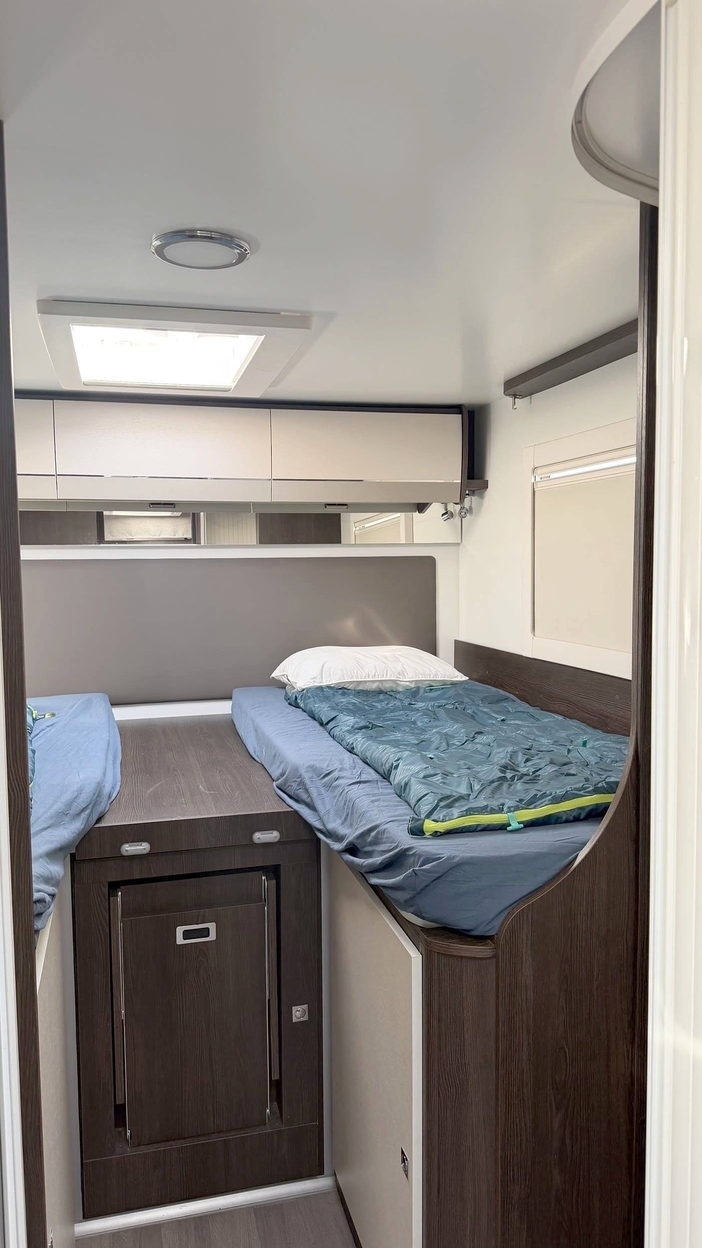 Schlafplätze Ford TESSORO - Yescapa