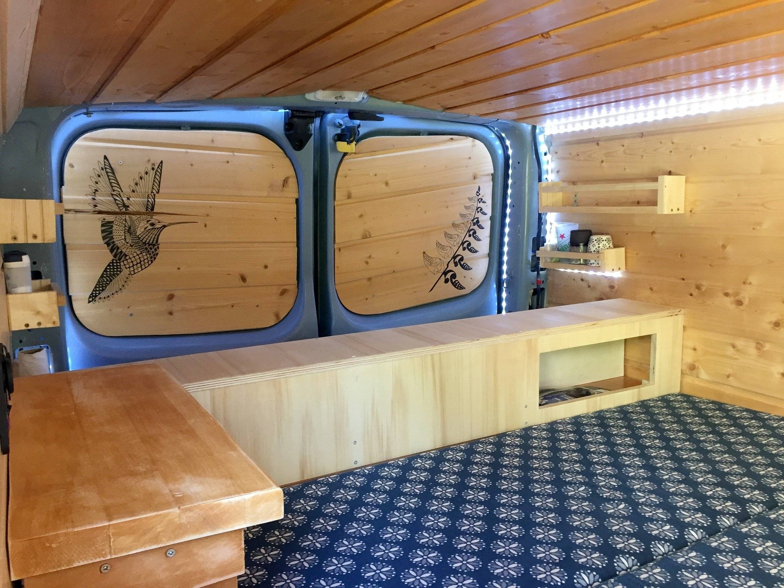 Couchages Renault Trafic 1,6 l 140 ch - Yescapa
