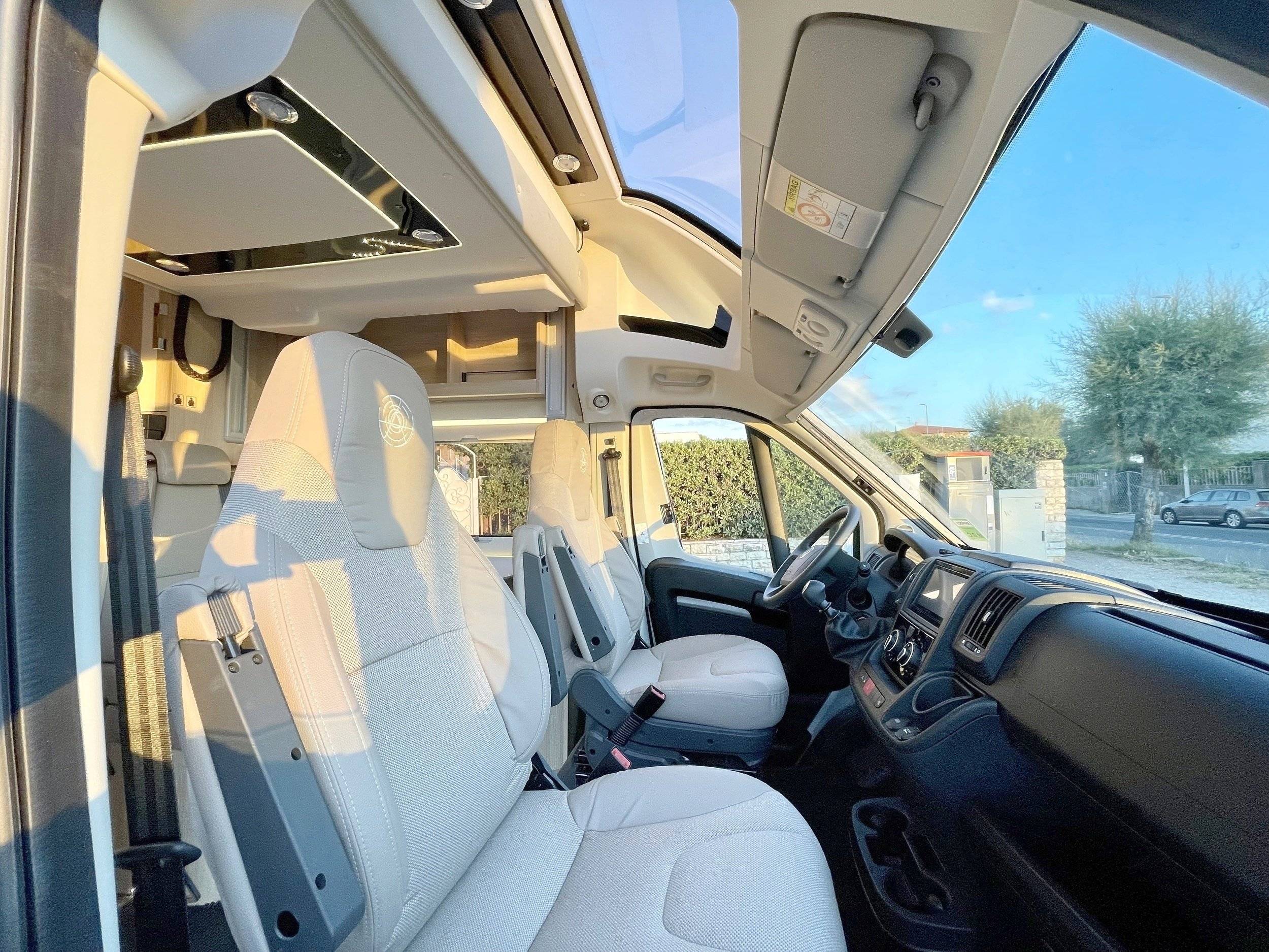 Rapido Dreamer Van XL