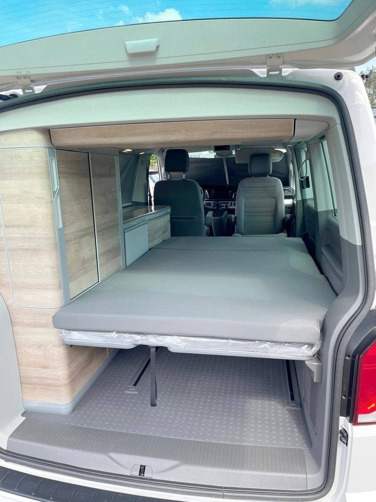 Volkswagen Volkswagen T6.1 California Coast