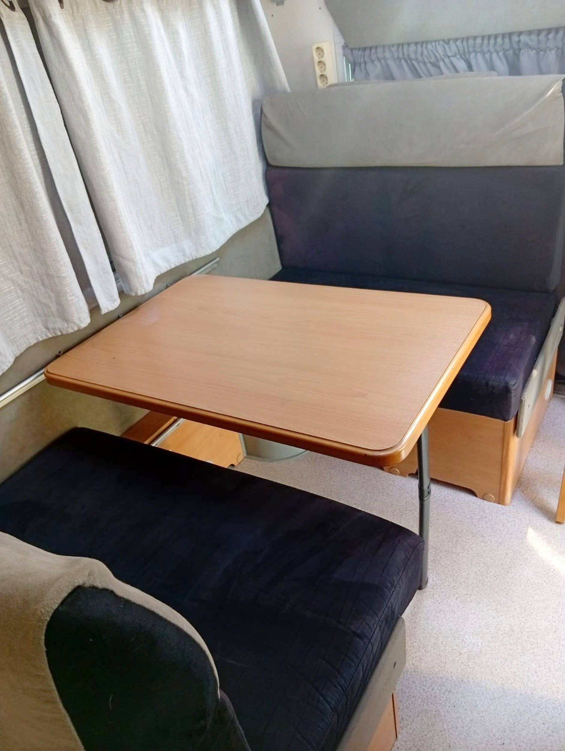 Dining Area Fiat - Yescapa