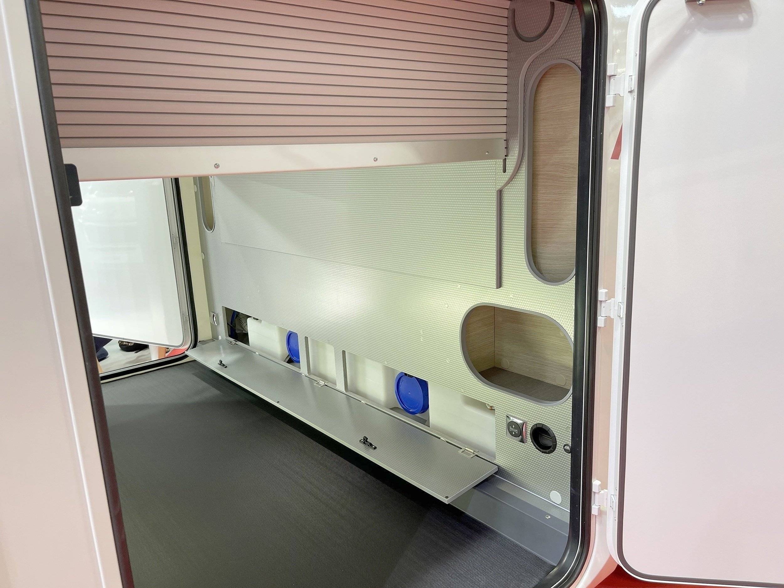 Rapido Rapido 8096 DF ultimat line