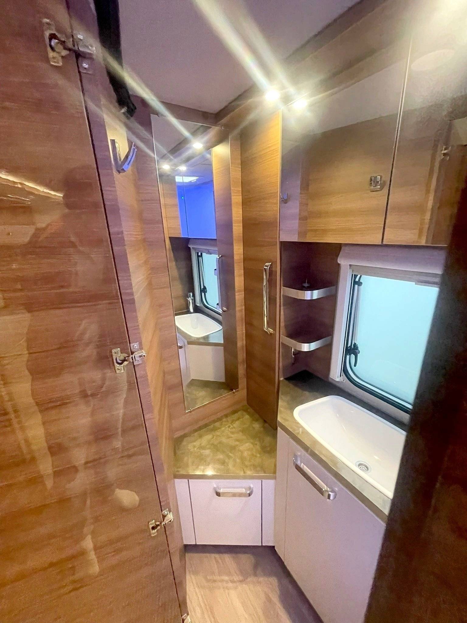 Knaus Bellini 620 Royal