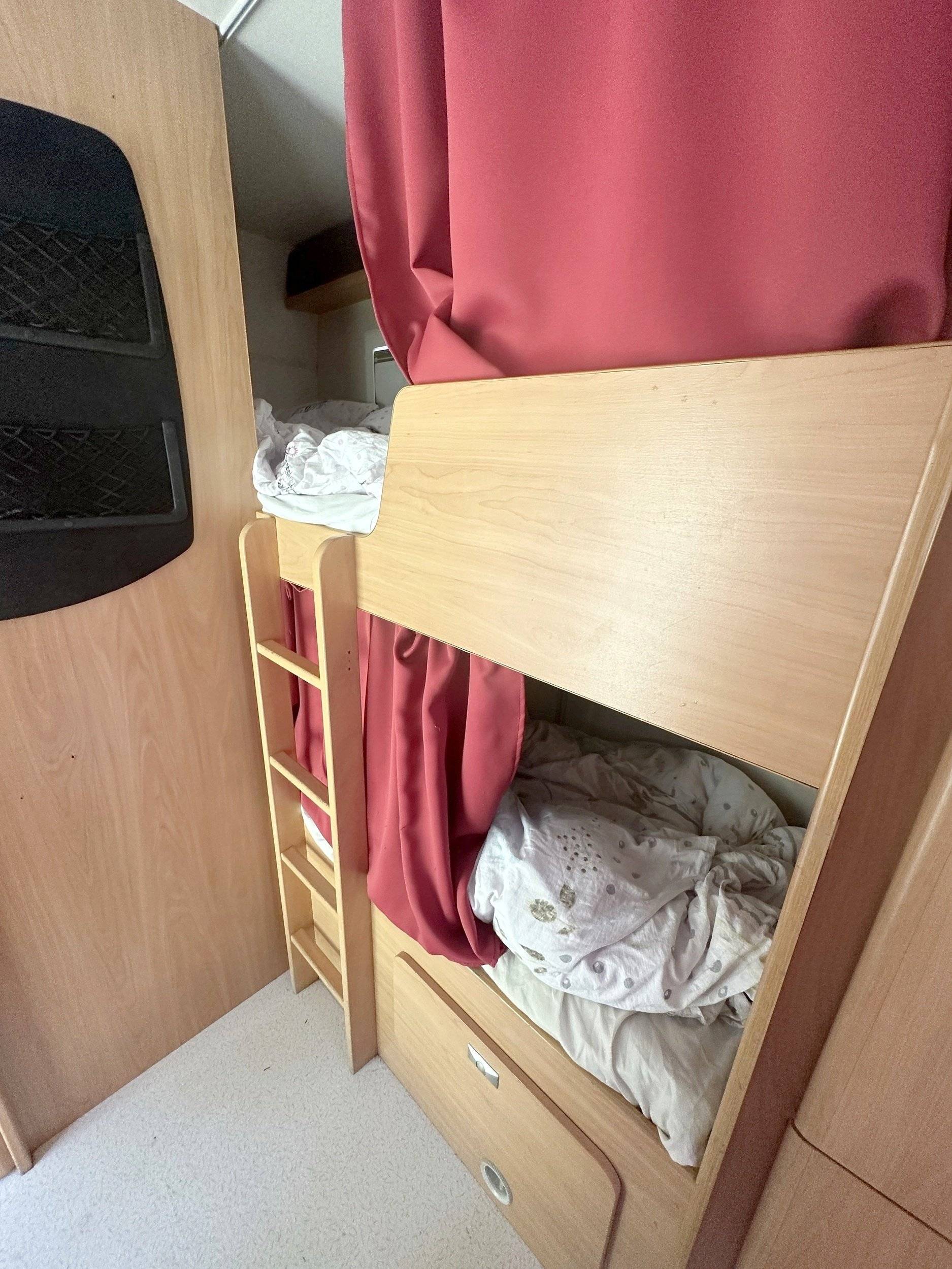 Challenger Transit 2,5 l TDCi 140 ch.