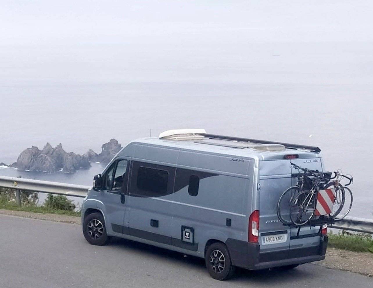 Juliá Camper Fiat 130 Caballos