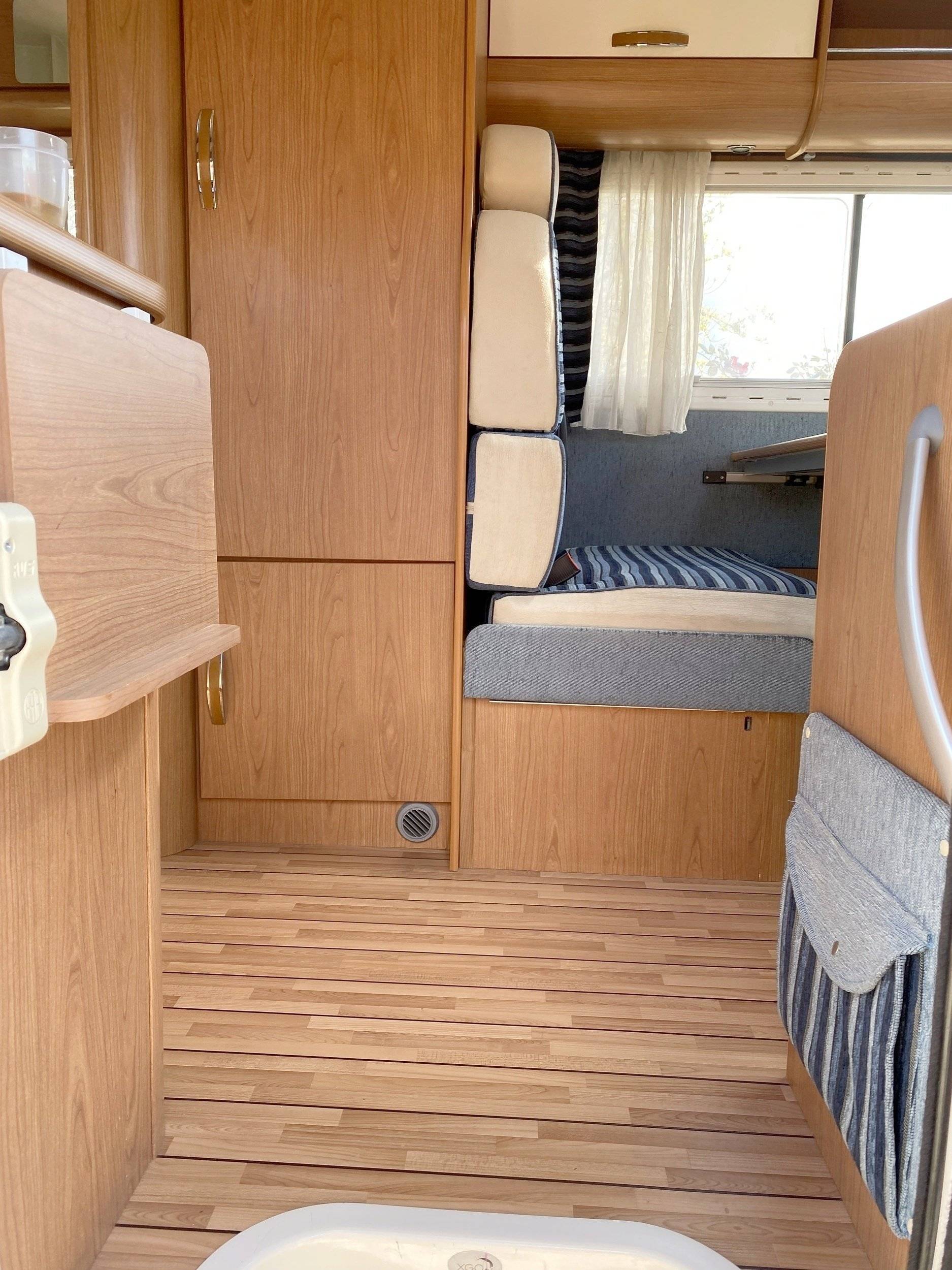 Dinette Fiat Ducato 2,3 130 ch - Yescapa