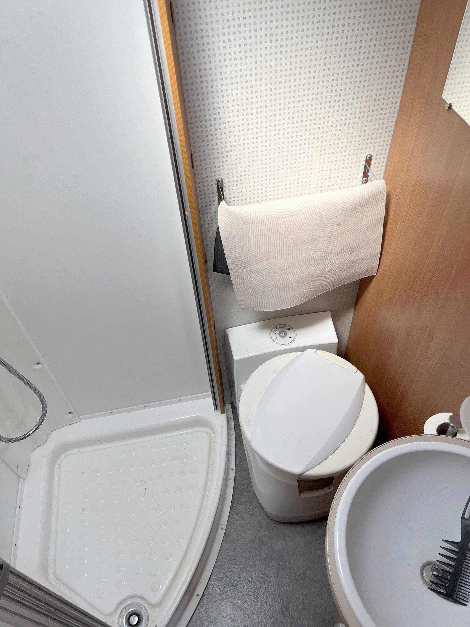 Pilote Aventura A705