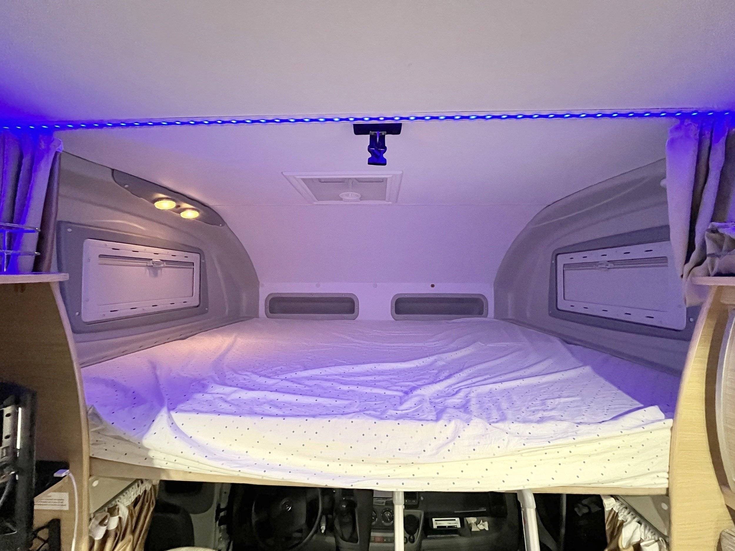 Berth Fiat Fiat Ducato 3.0 - Yescapa