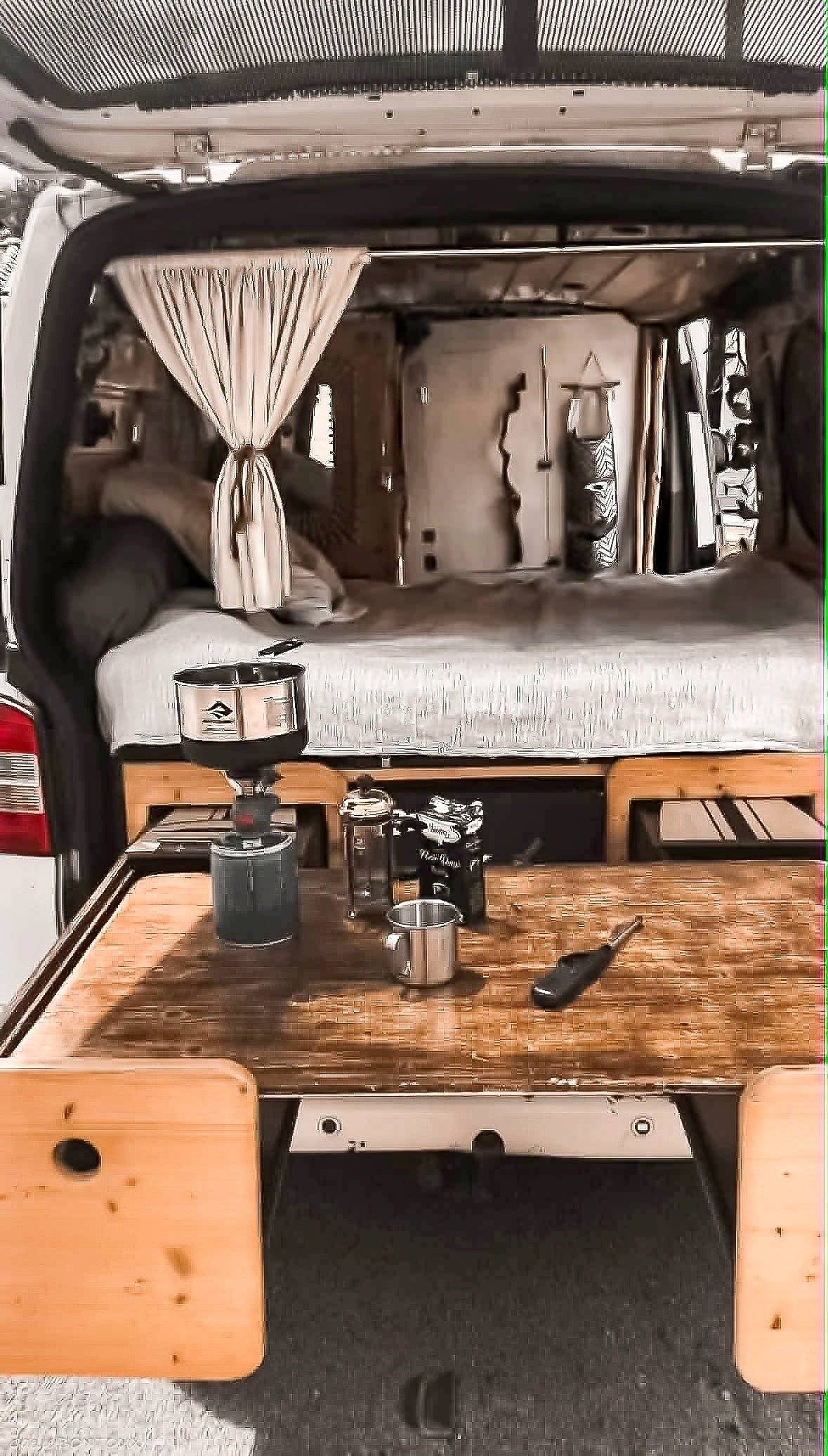 Volkswagen T5 2 l 102 ch