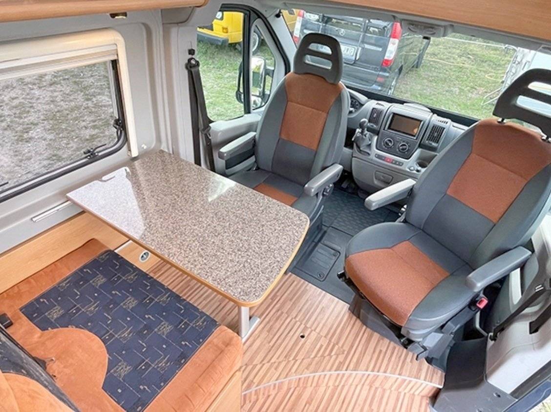 Coin repas Fiat Ducato 2,0 l 130 ch - Yescapa