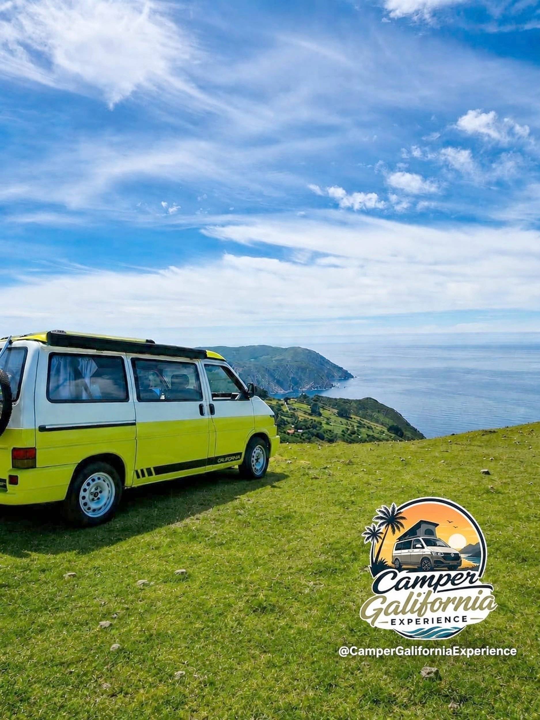 Front view from 3/4 Volkswagen T4 CALIFORNIA - Yescapa