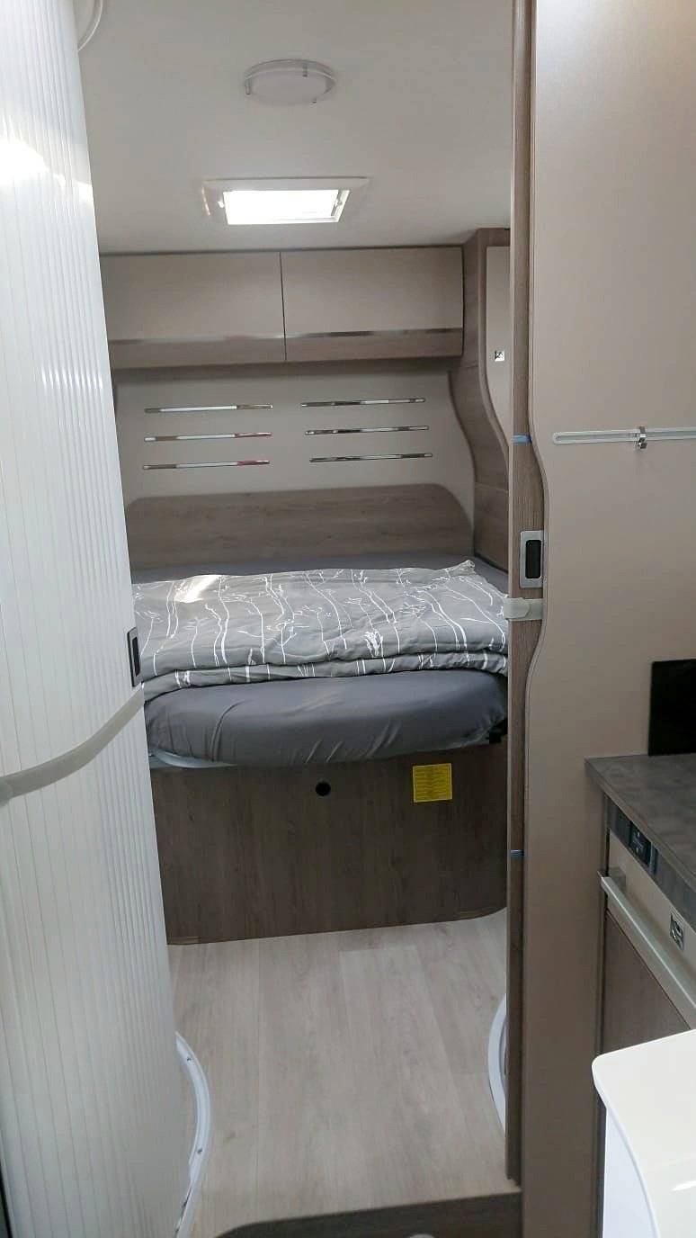 Challenger Graphite 288 , 170 PS