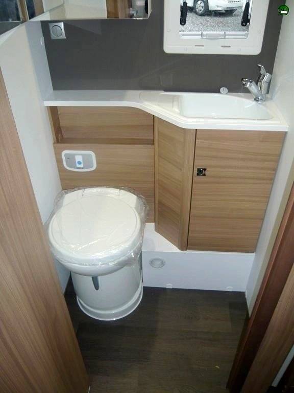 Adria Coral XL Plus A 670 SL