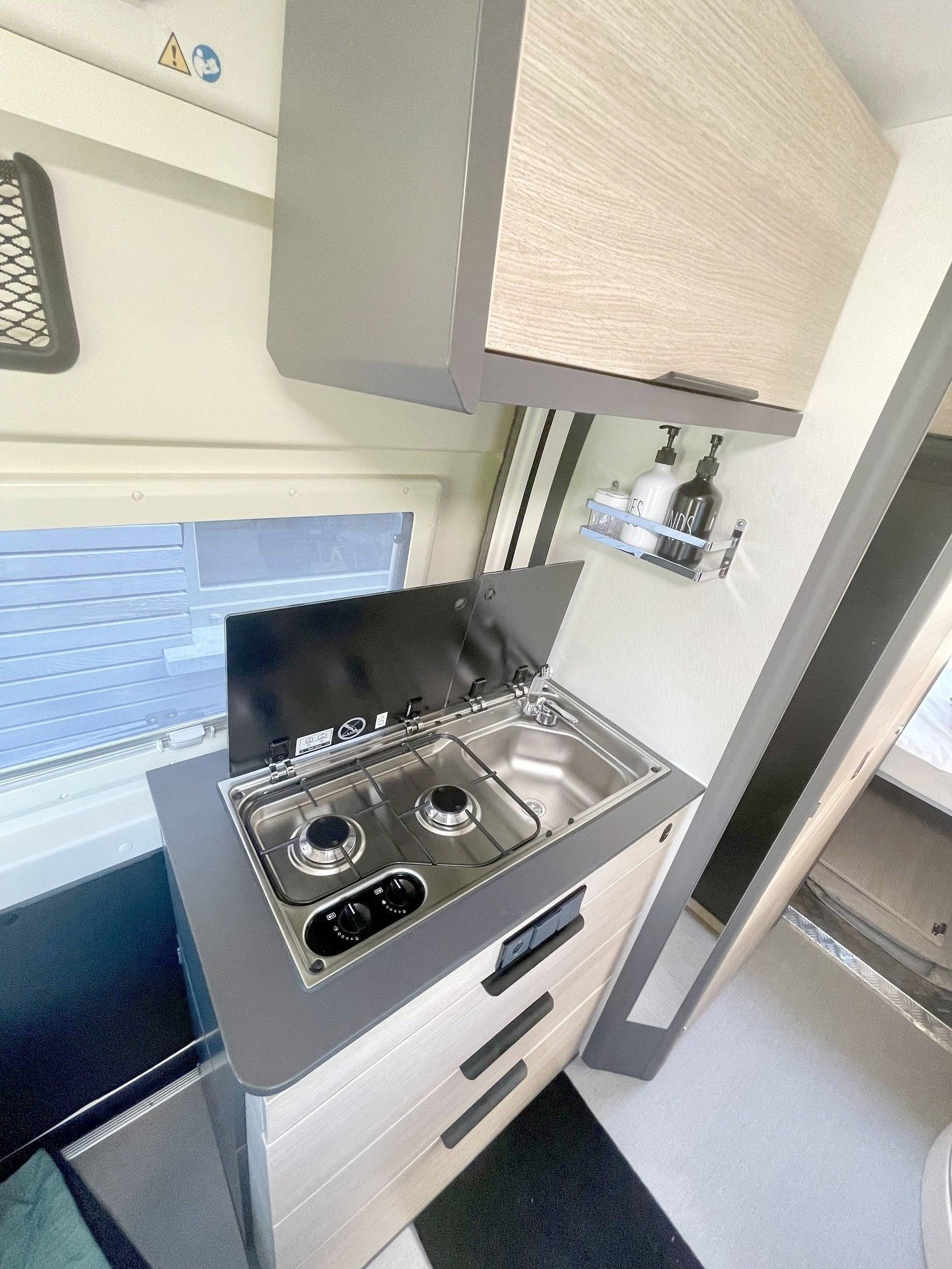 Angolo cucina Peugeot - Yescapa
