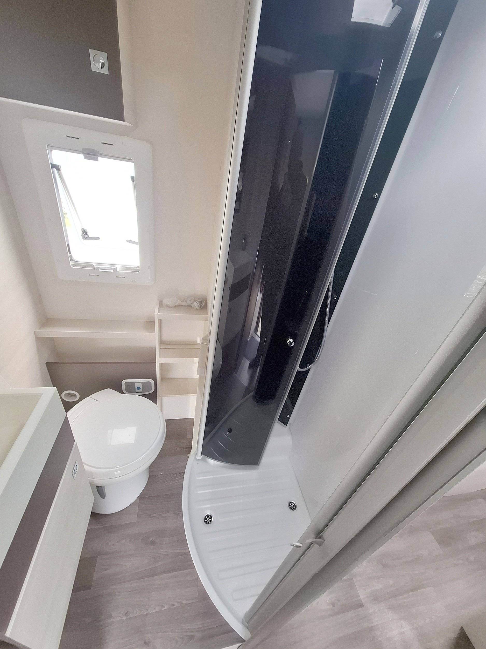 Challenger Challenger C256 VIP