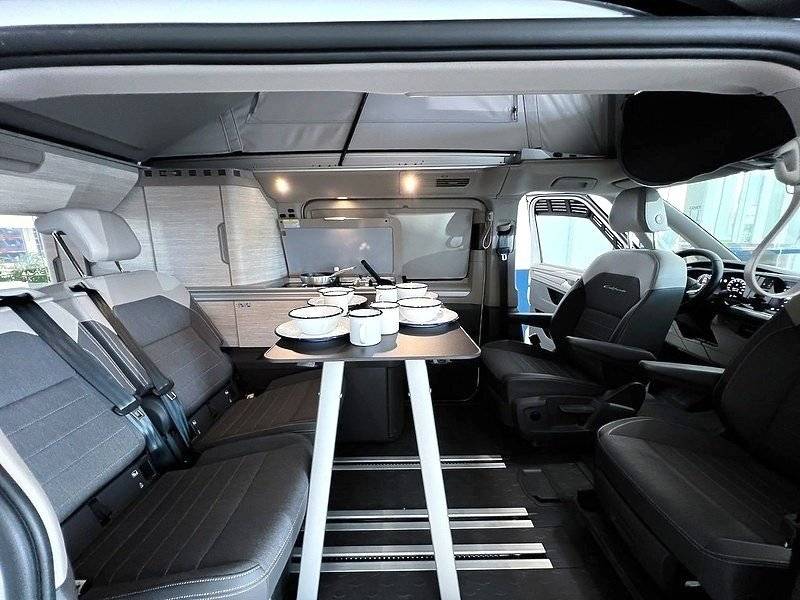 Coin repas Volkswagen VOLKSWAGEN T7 CALIFORNIA COAST - Yescapa