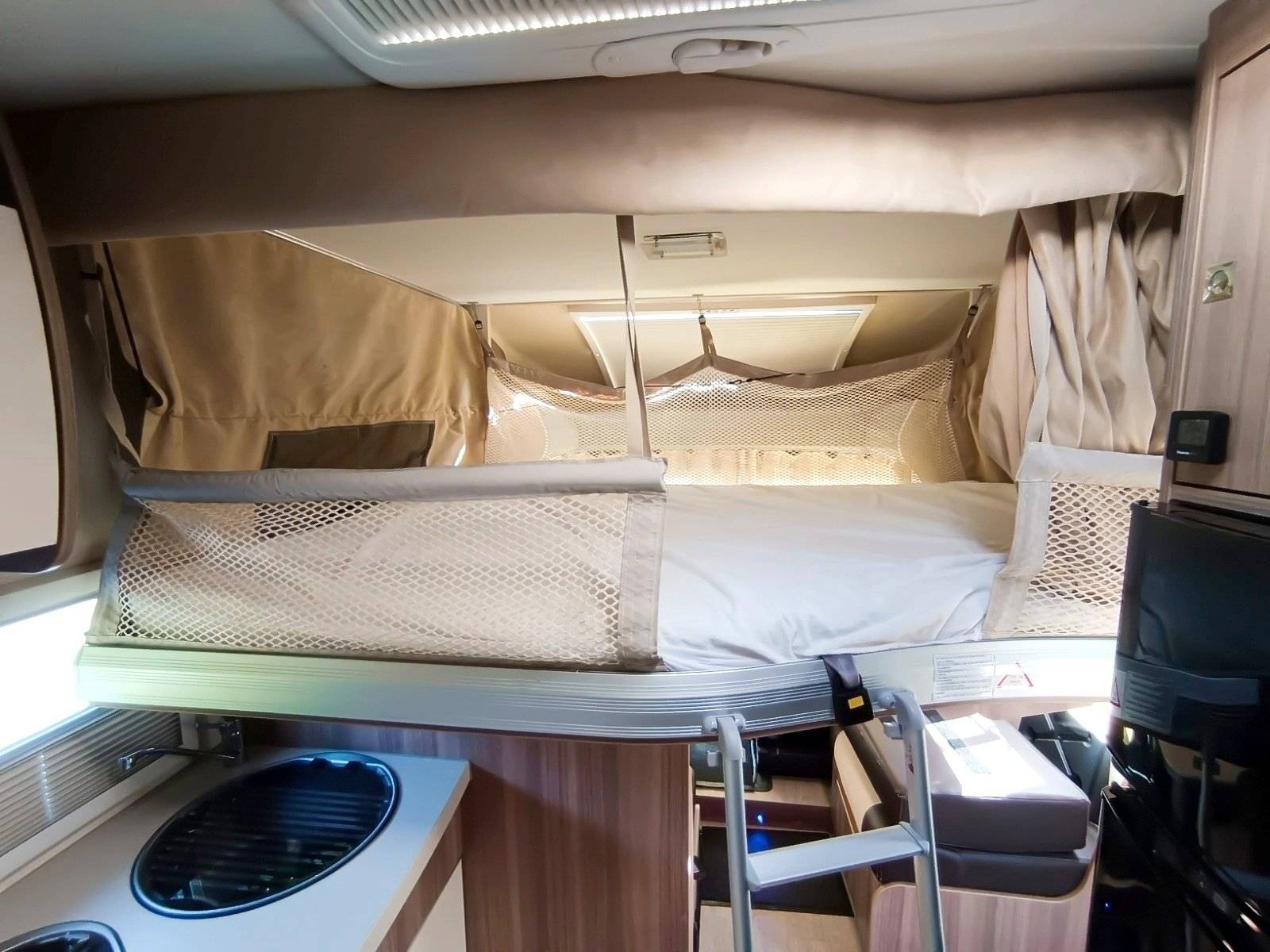 Chausson flash 718 Ford TRANSIT 155CV